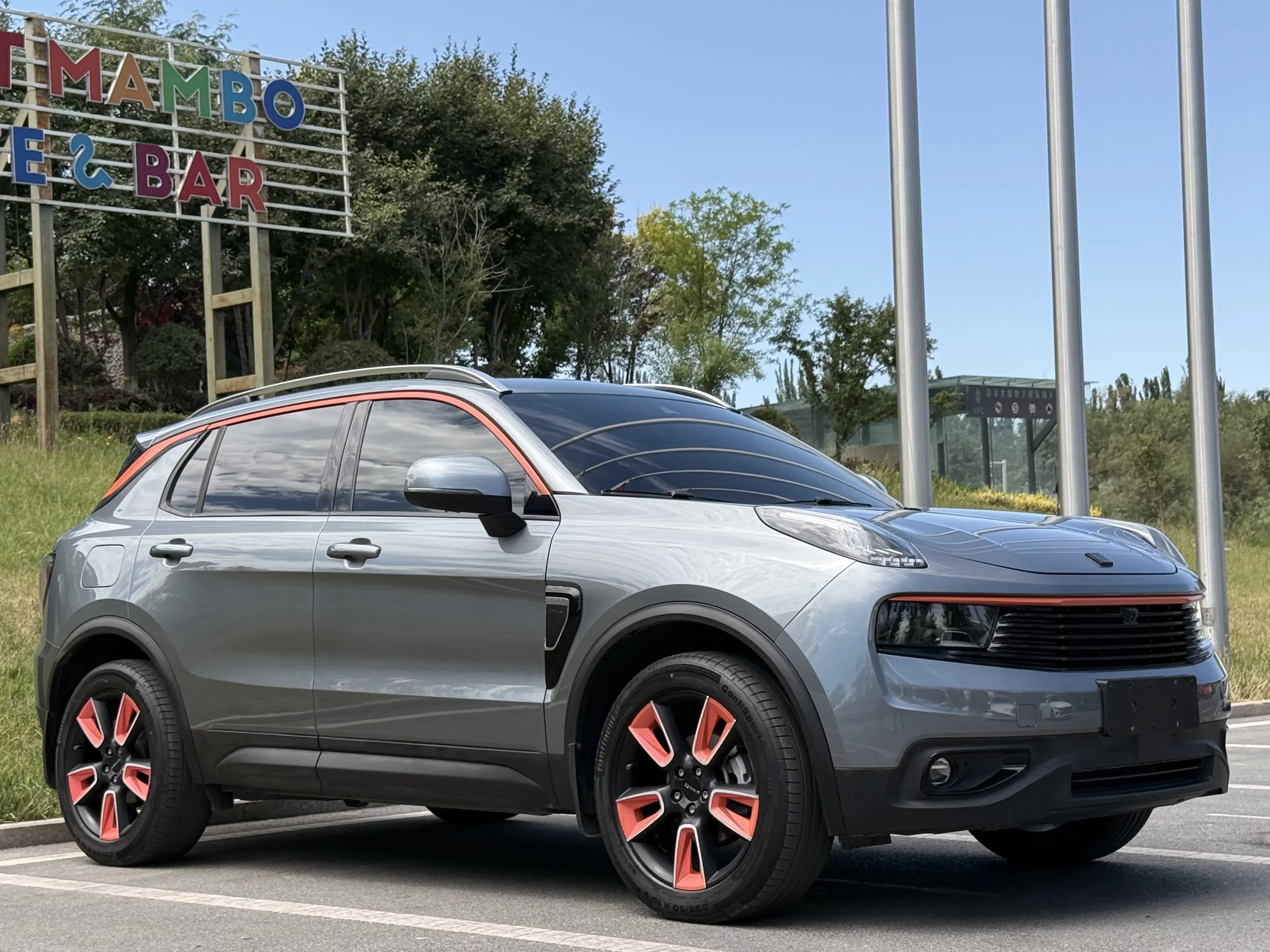 Lynk & Co 01