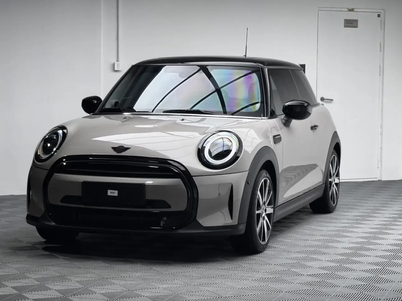 MINI 