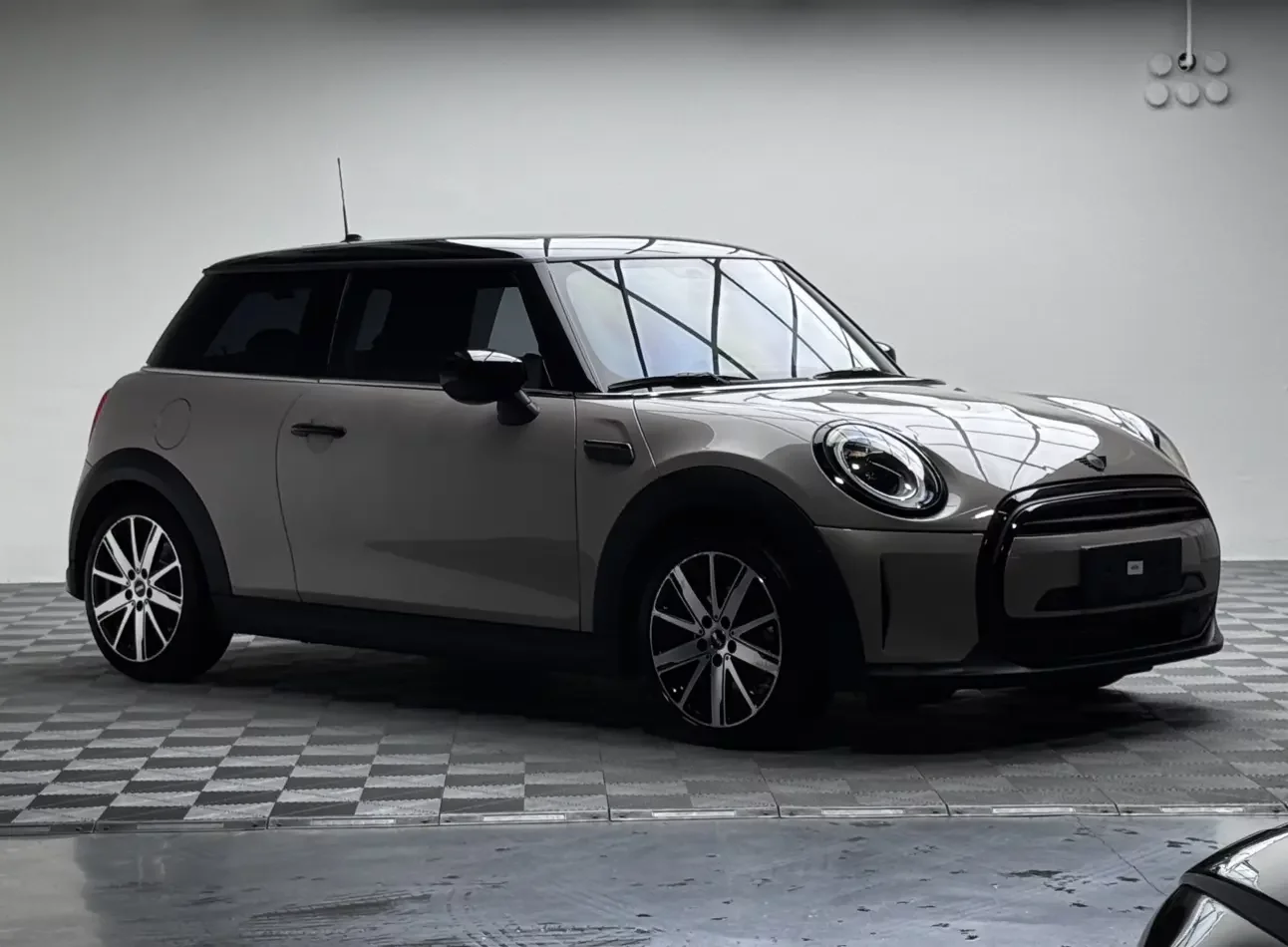 MINI 