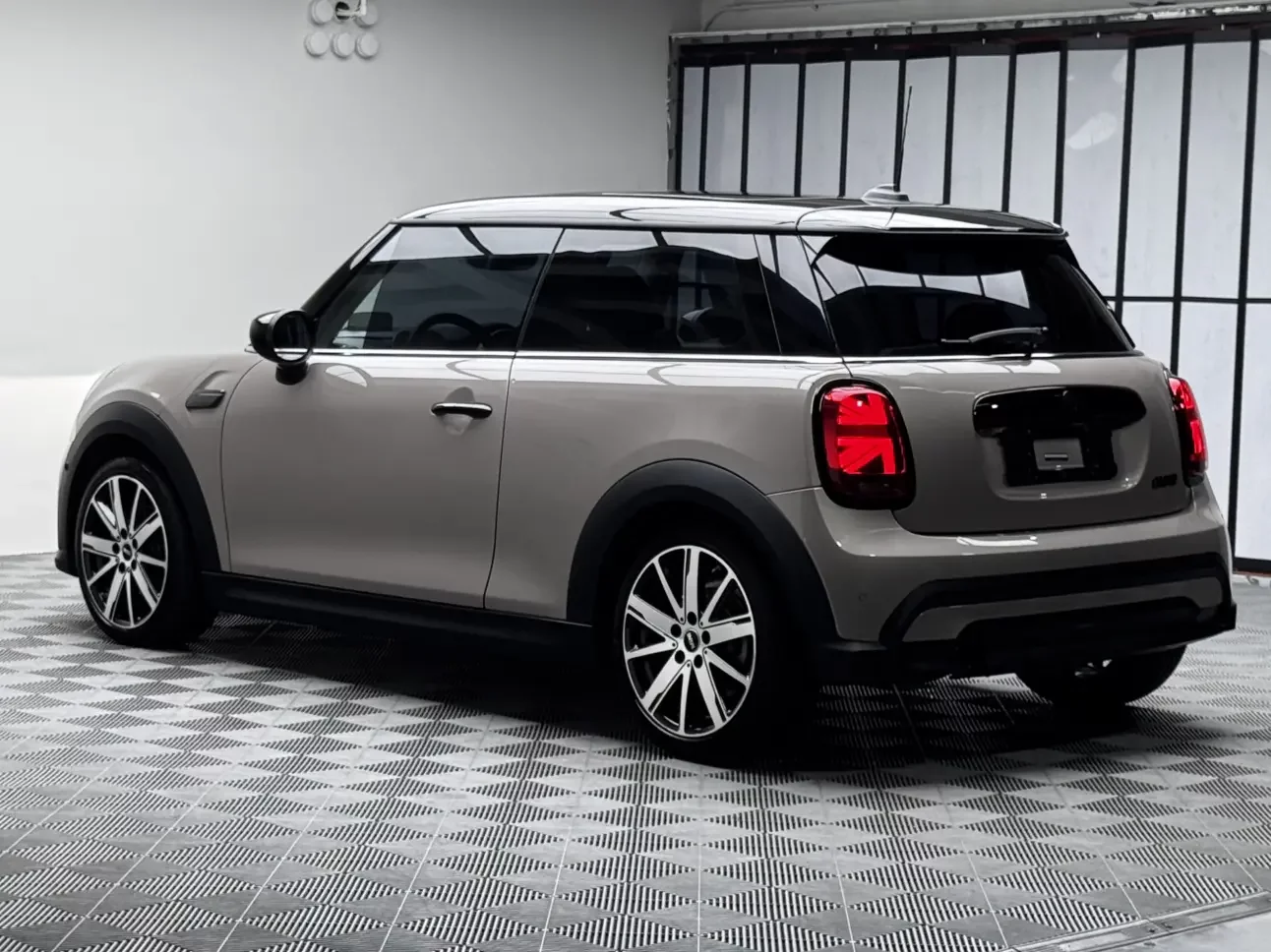 MINI 