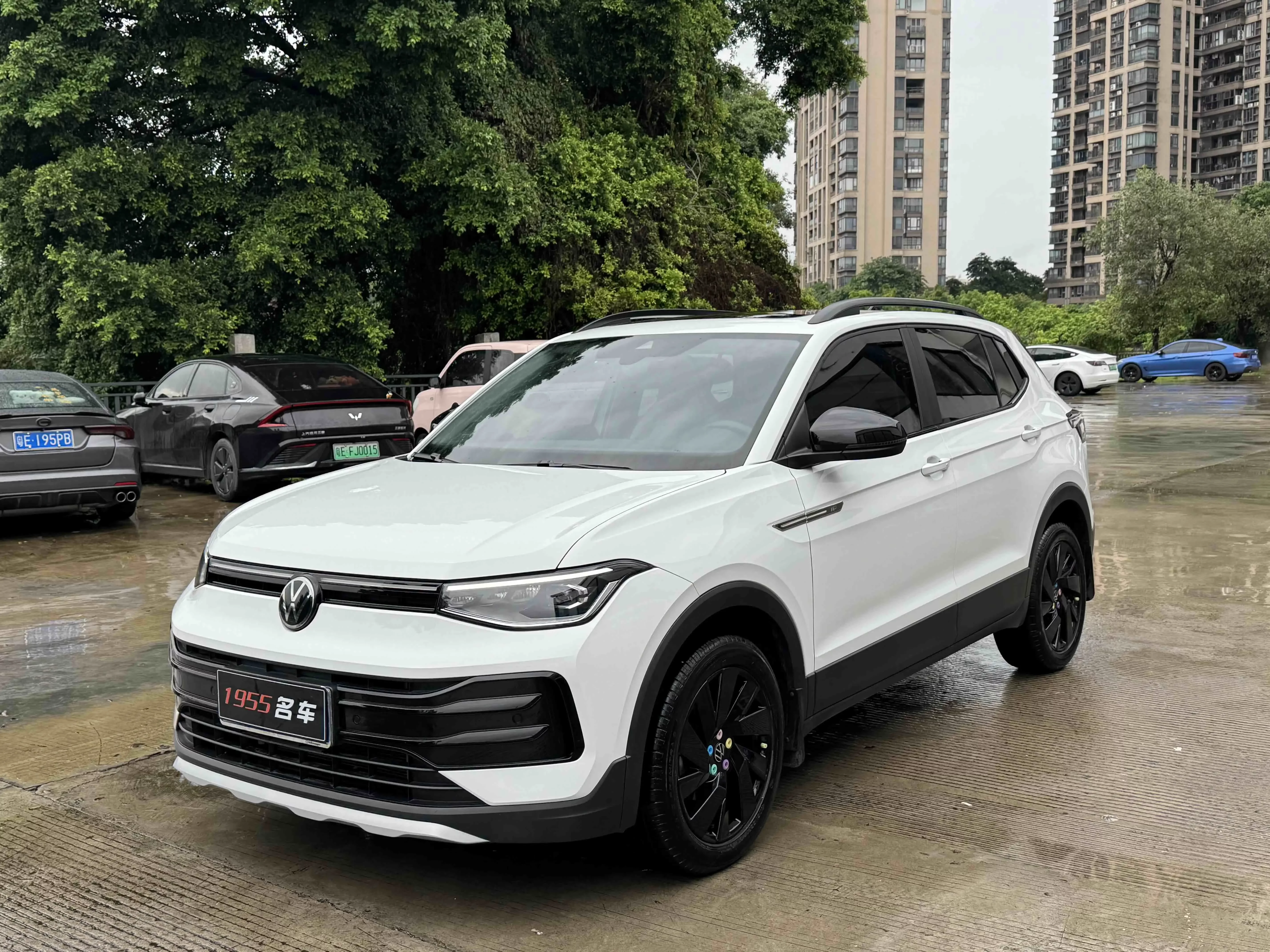 Volkswagen Tharu