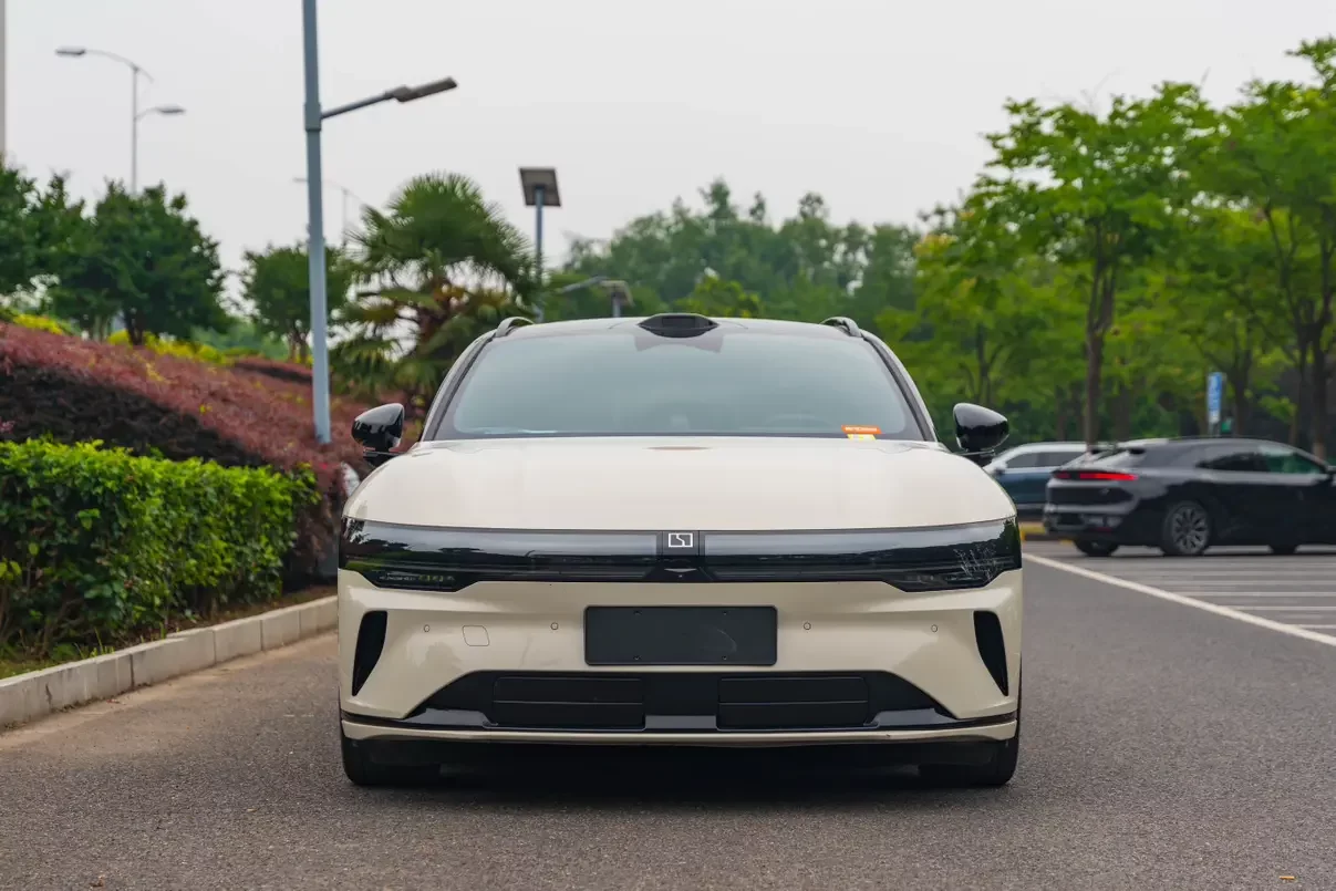 ZEEKR 007GT