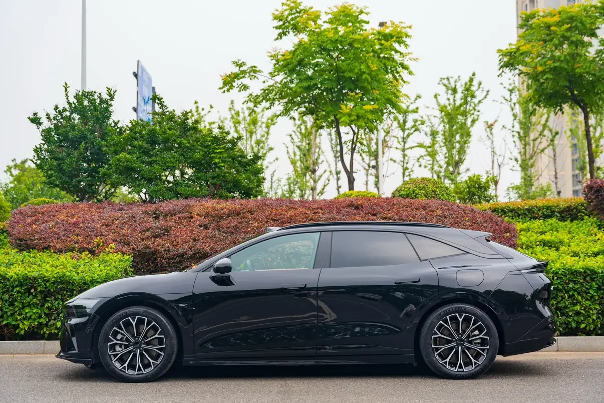 ZEEKR 007GT