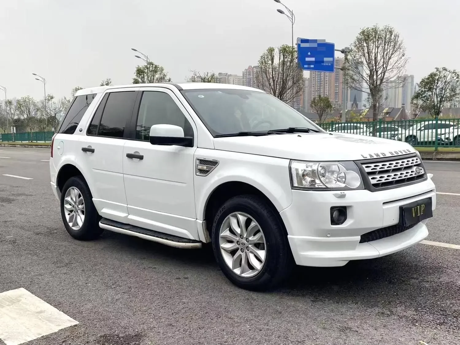 Land Rover Freelander 2
