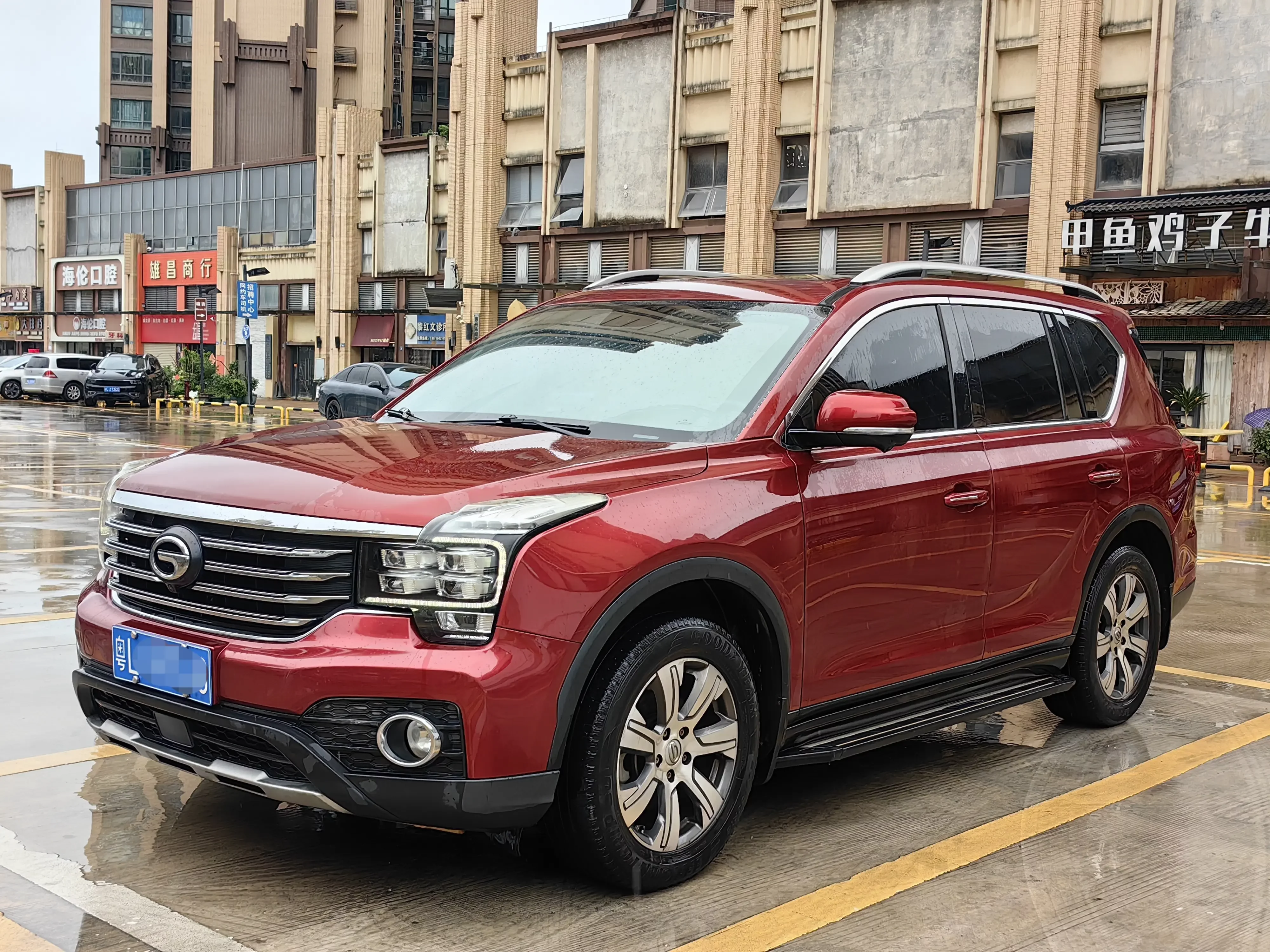 GAC Trumpchi GS7