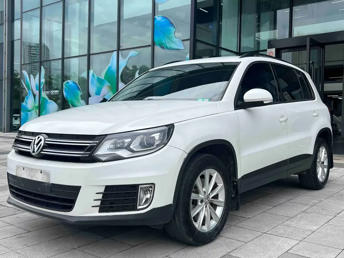 Volkswagen Tiguan (Tharu)