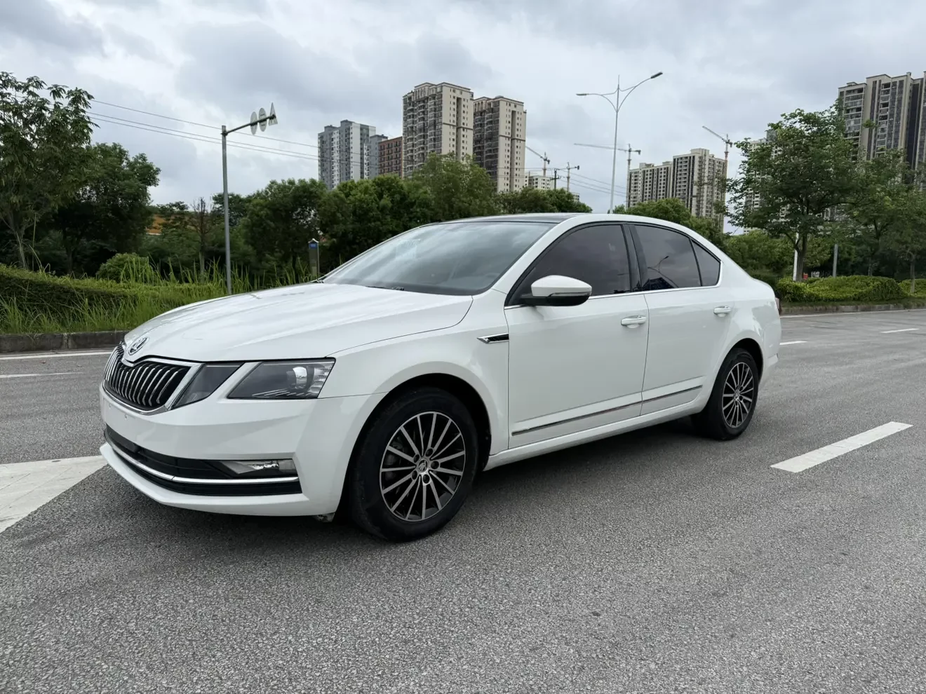 Skoda Octavia  из Китая