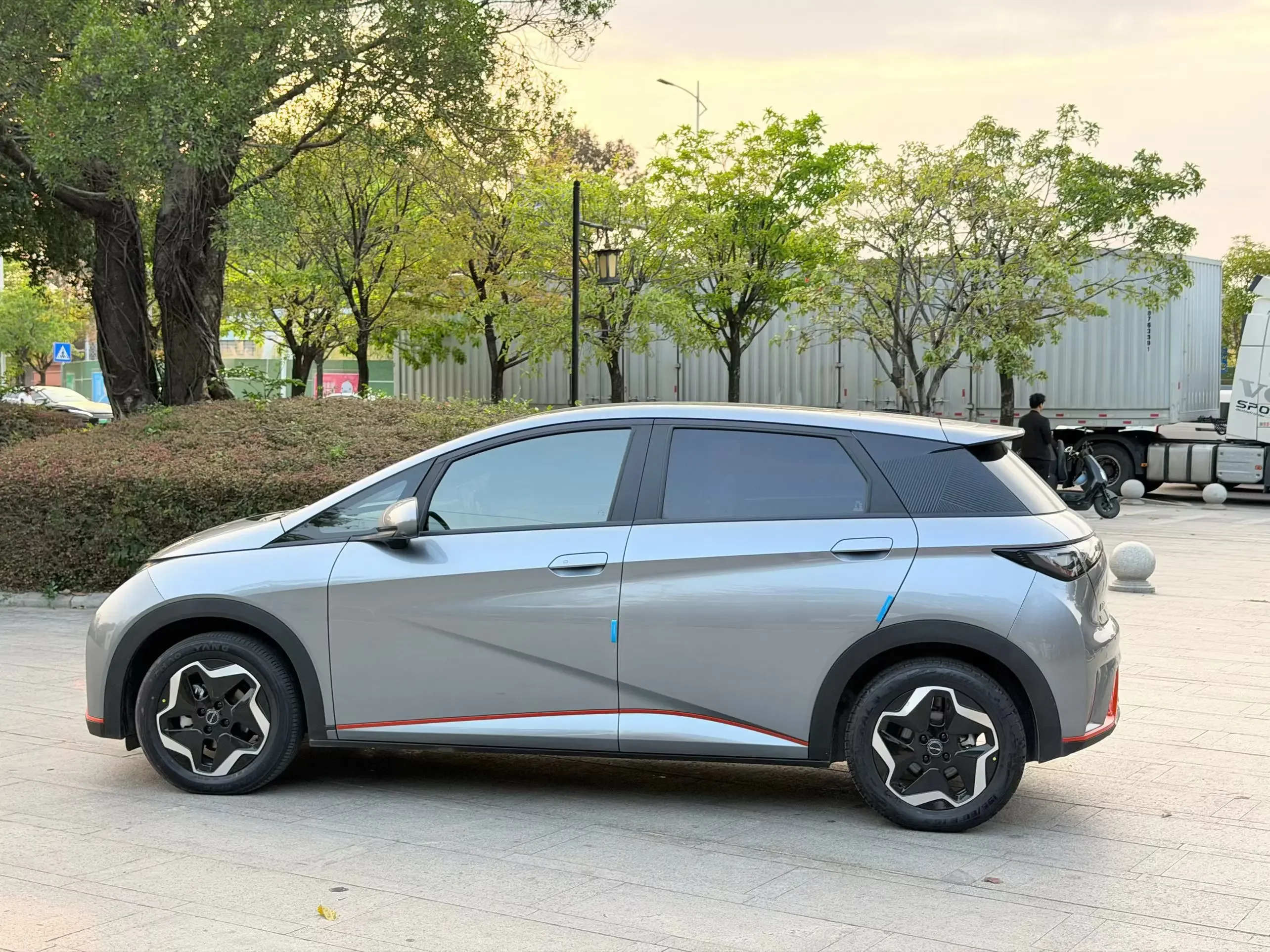BYD dolphin