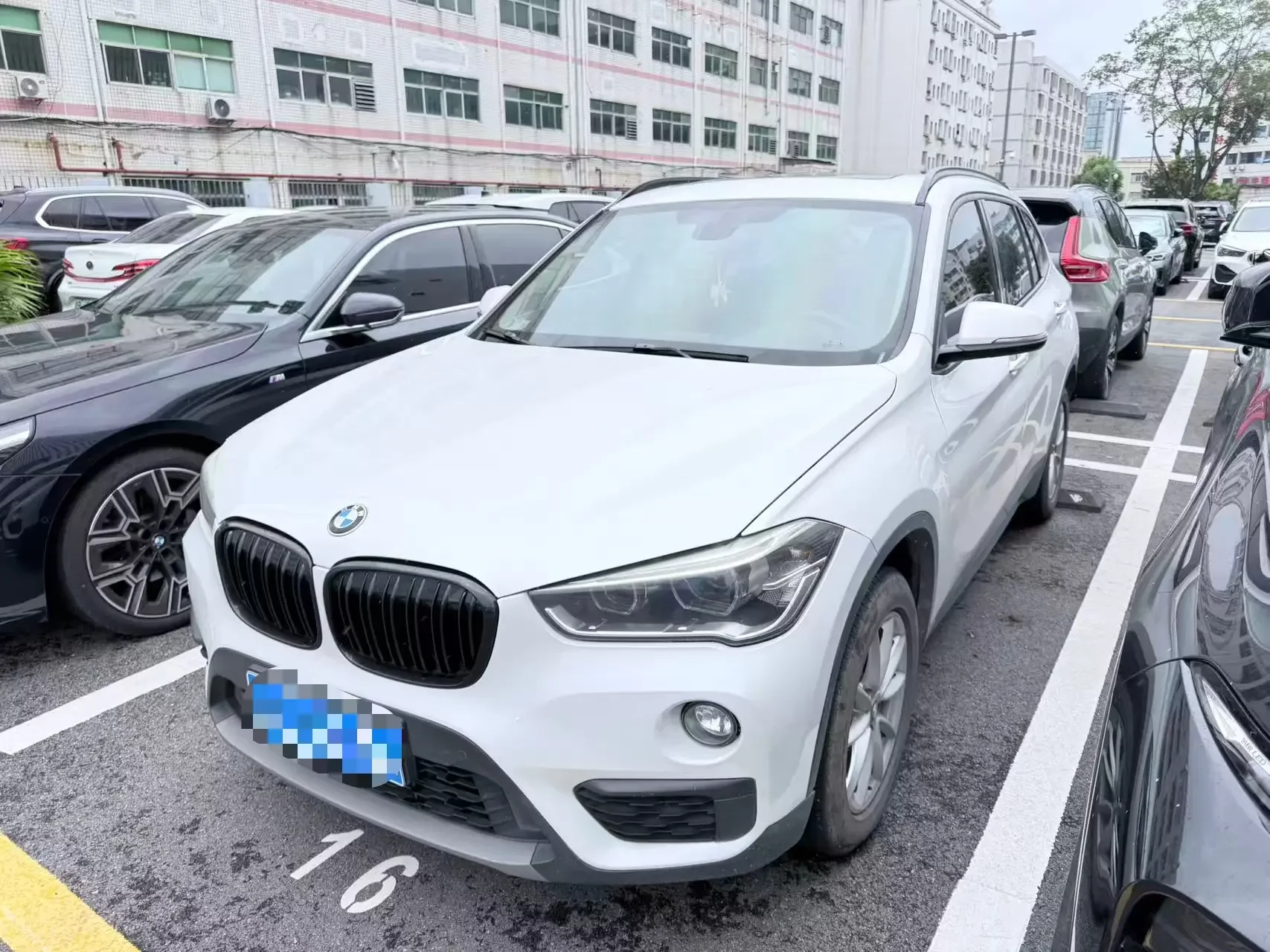 BMW X1