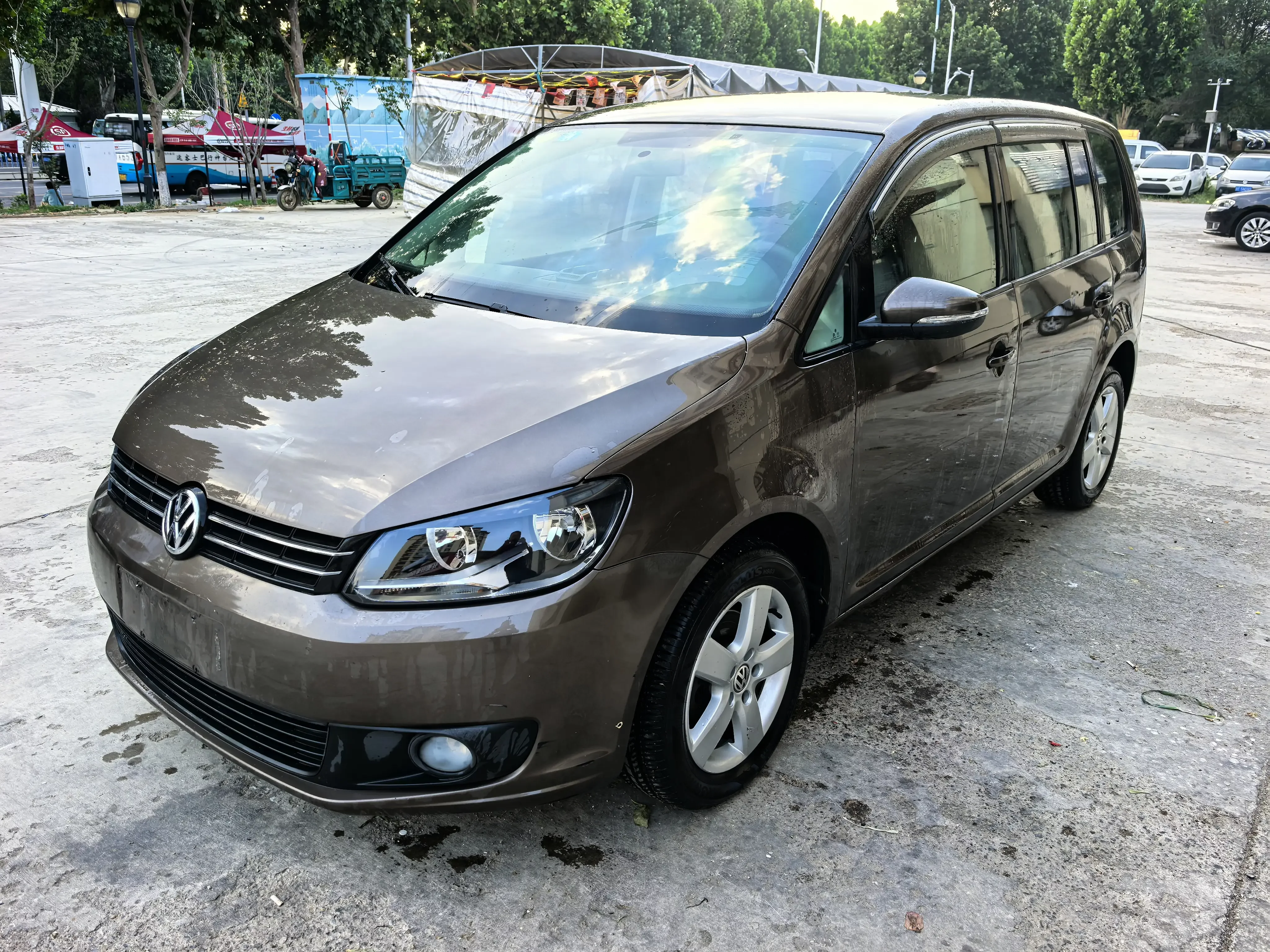 Volkswagen Touran  из Китая