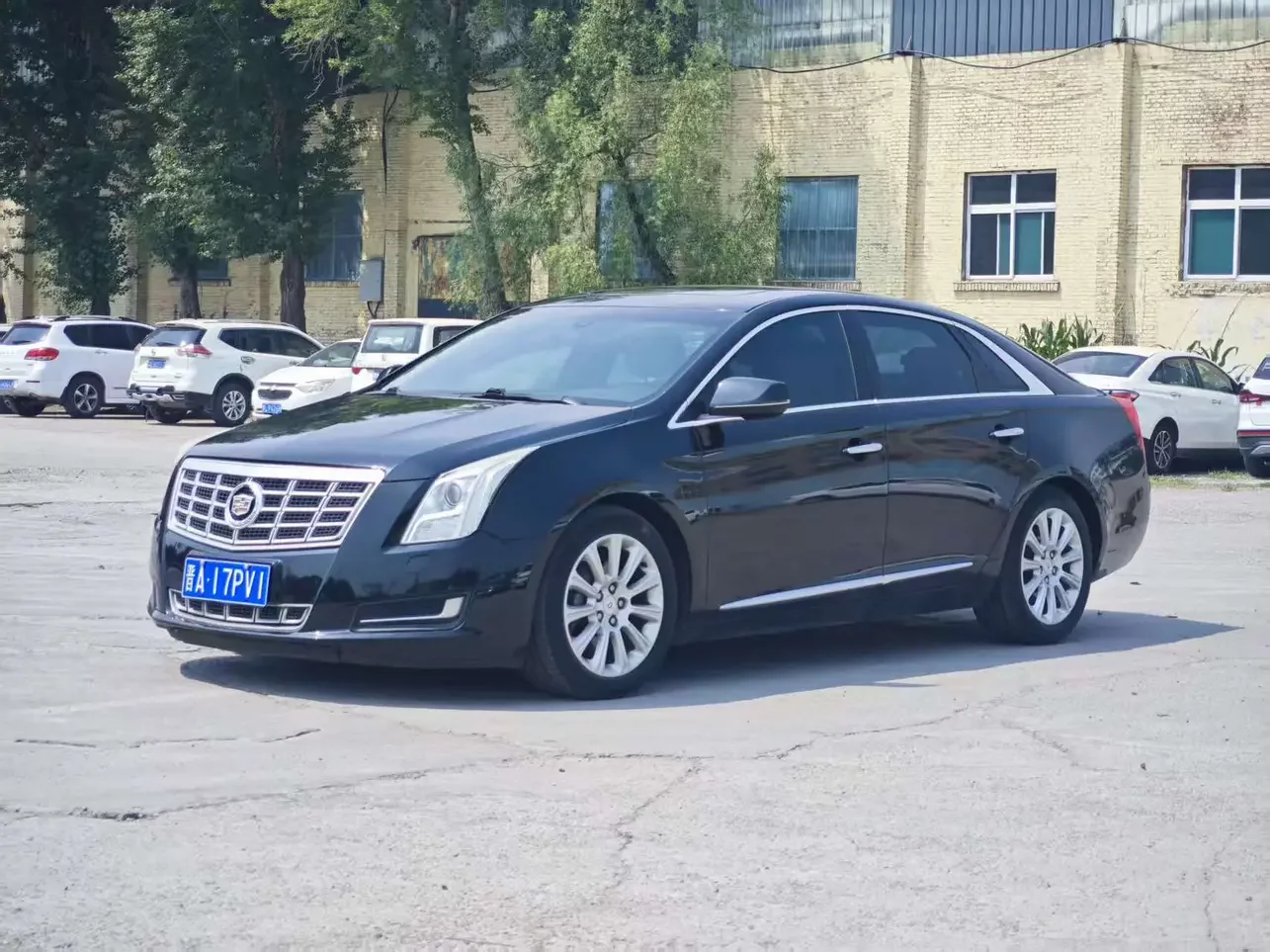 Cadillac XTS  из Китая