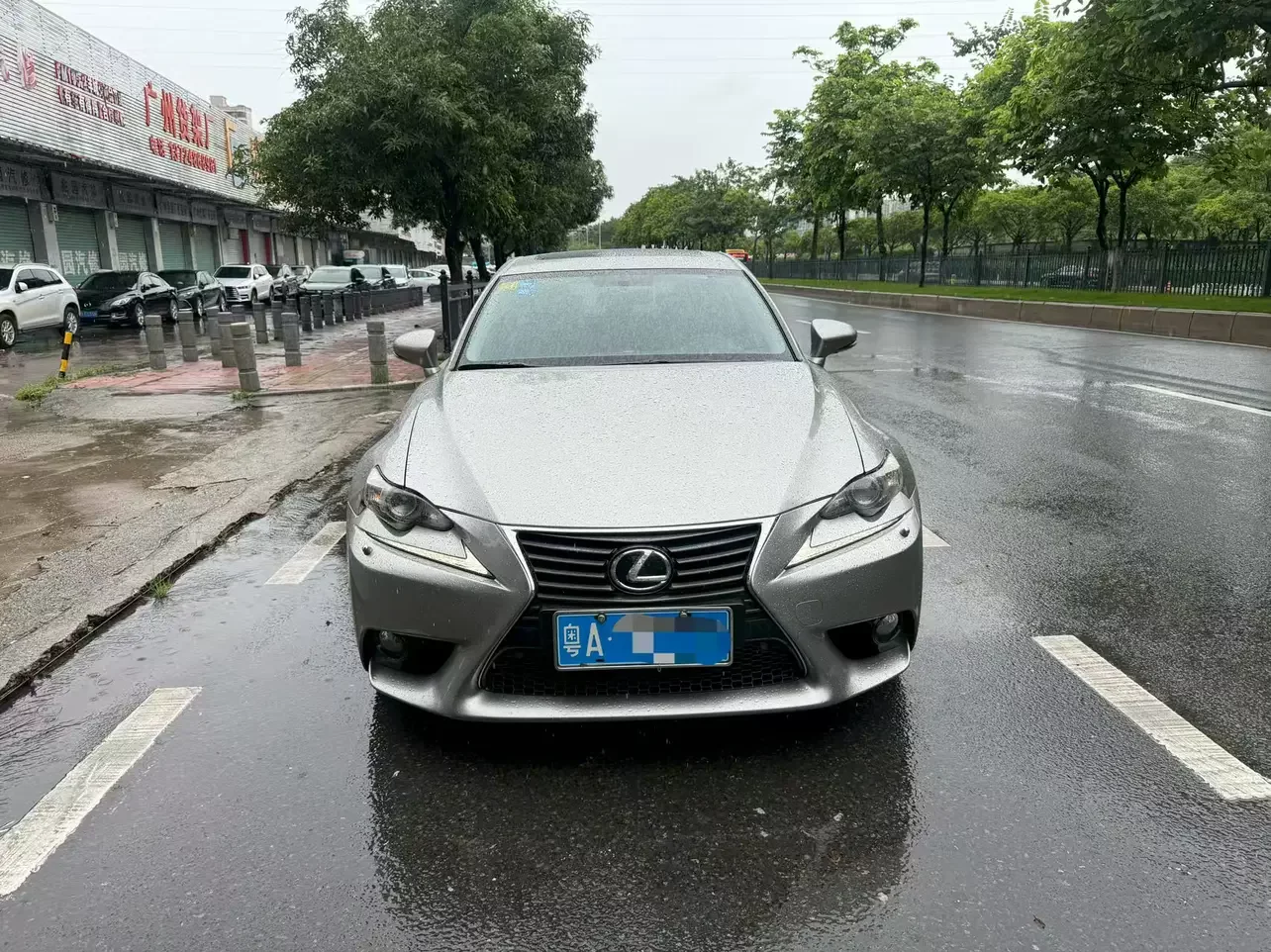 Lexus IS  из Китая