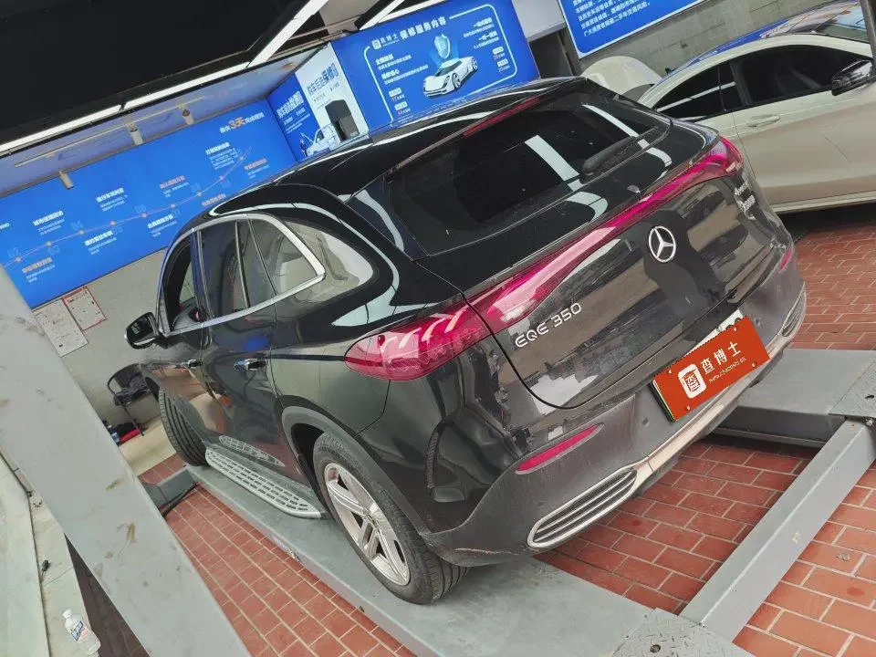 Mercedes-Benz EQE SUV