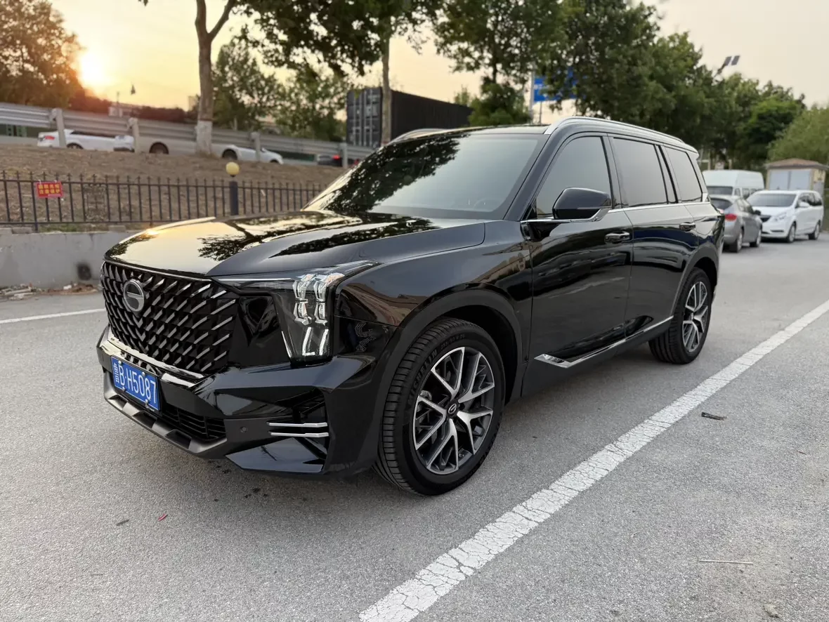 GAC Trumpchi GS8  из Китая
