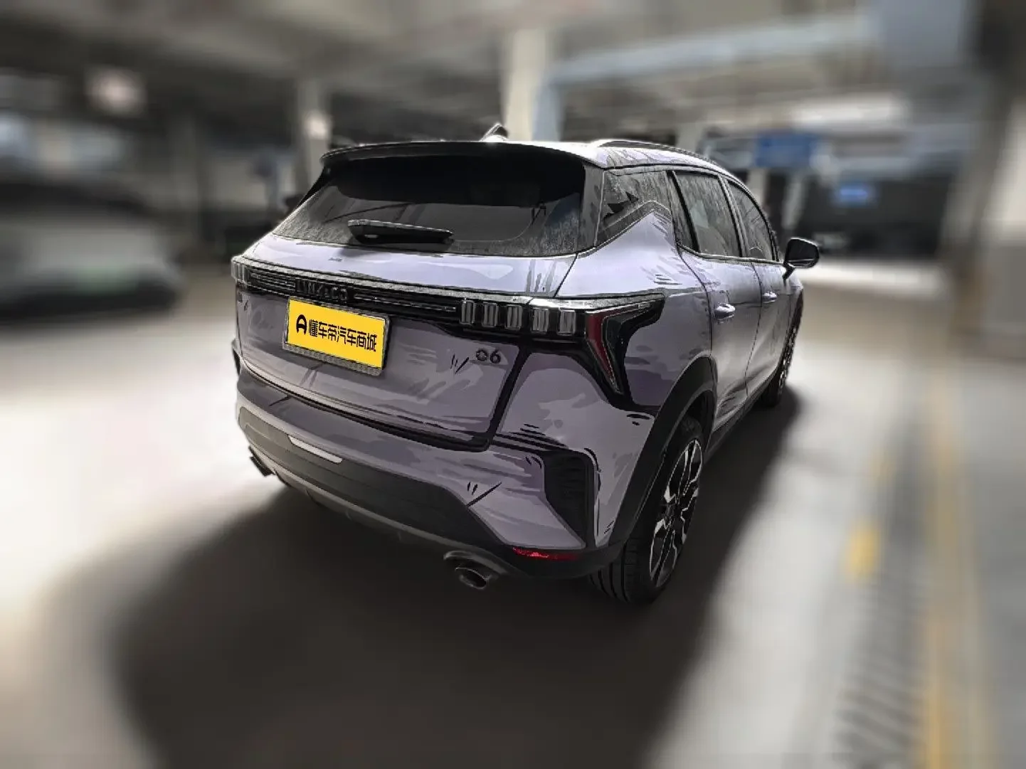 Lynk & Co 06