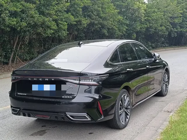 Chery Arrizo 8