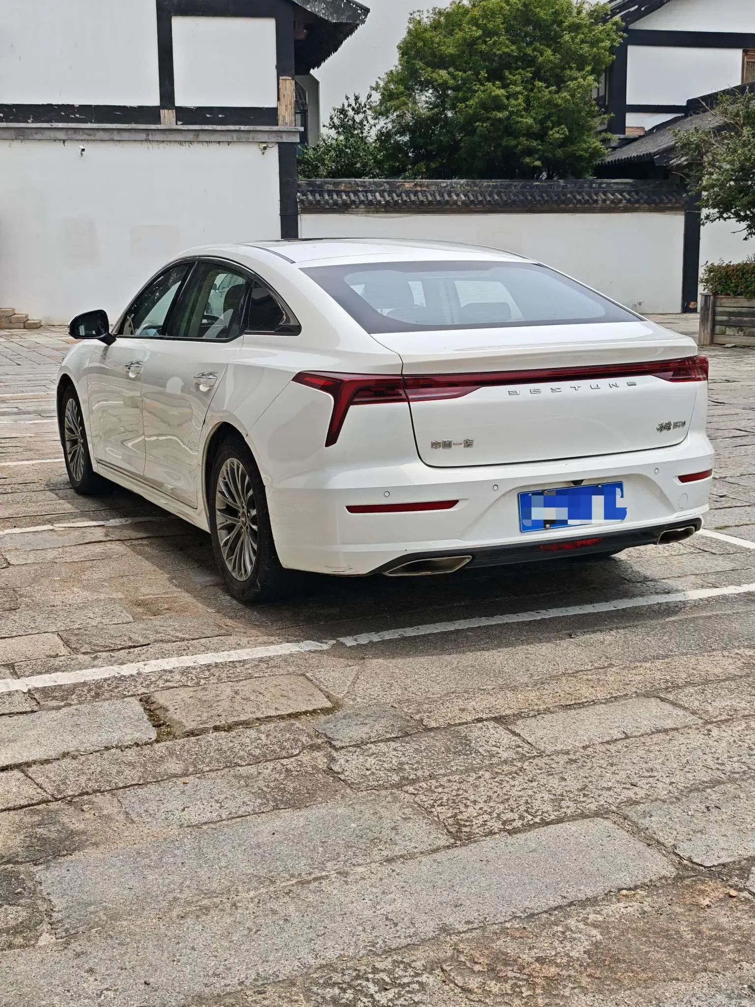 FAW Bestune B70