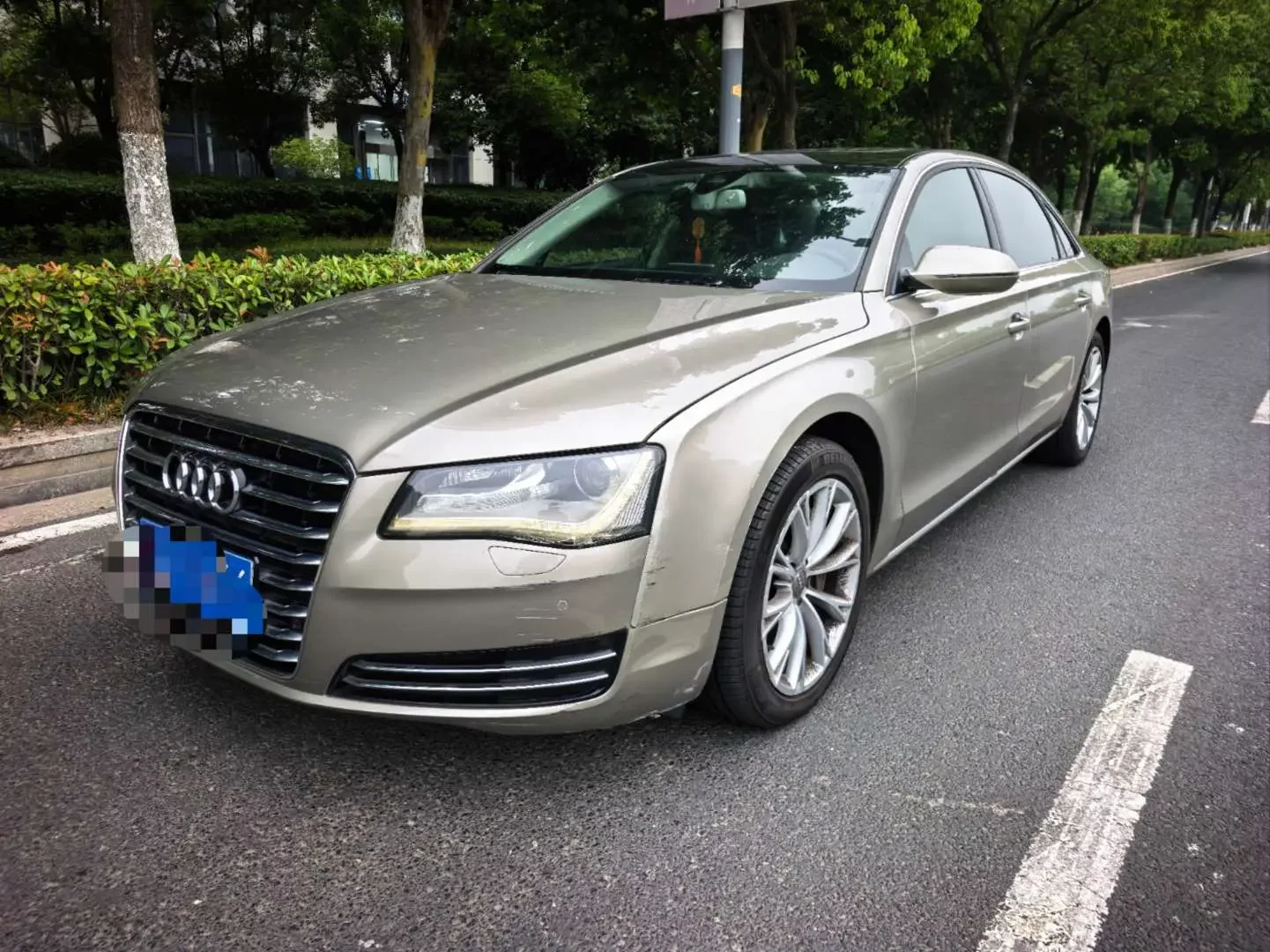 Audi A8