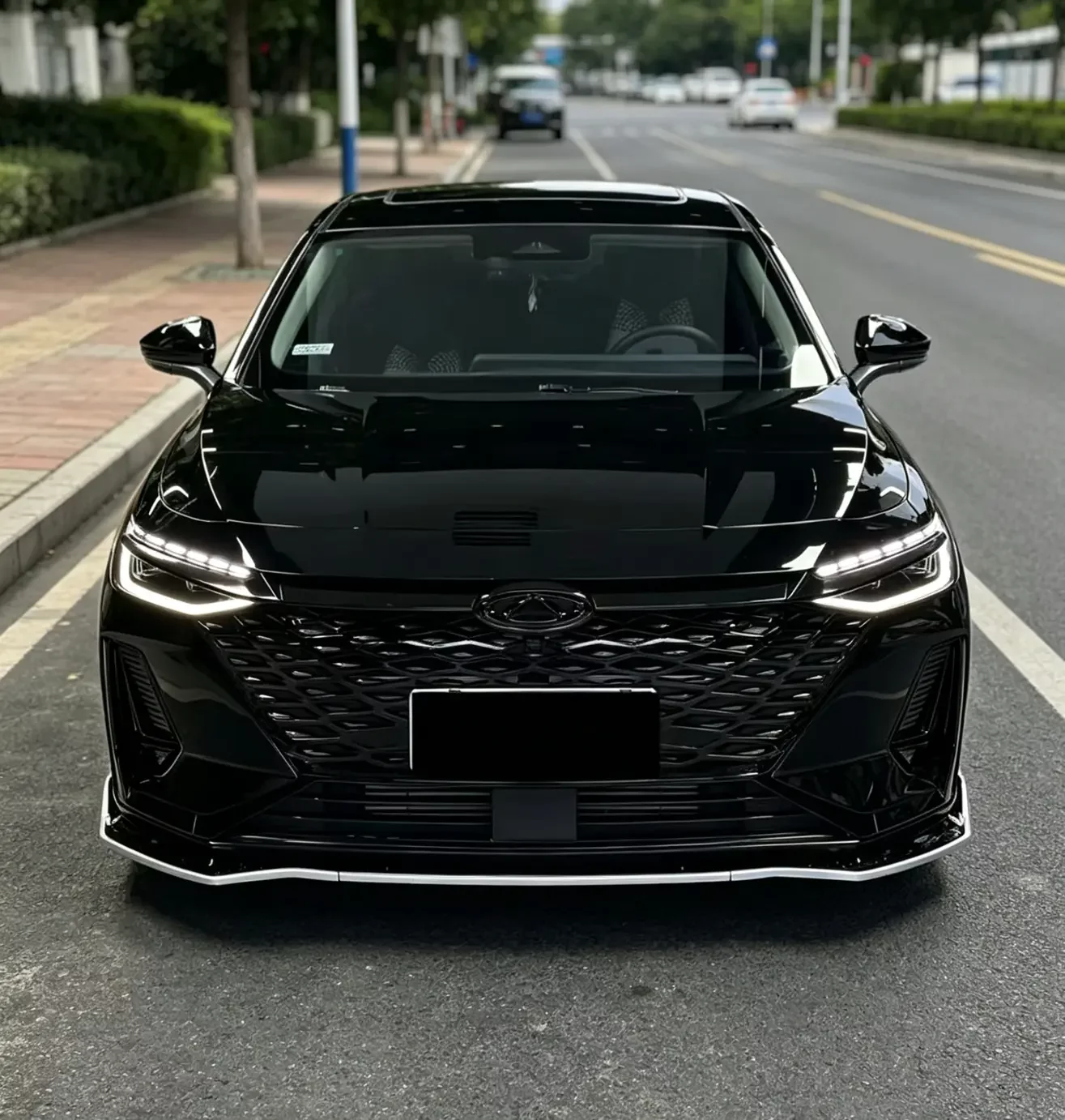 Chery Arrizo 8