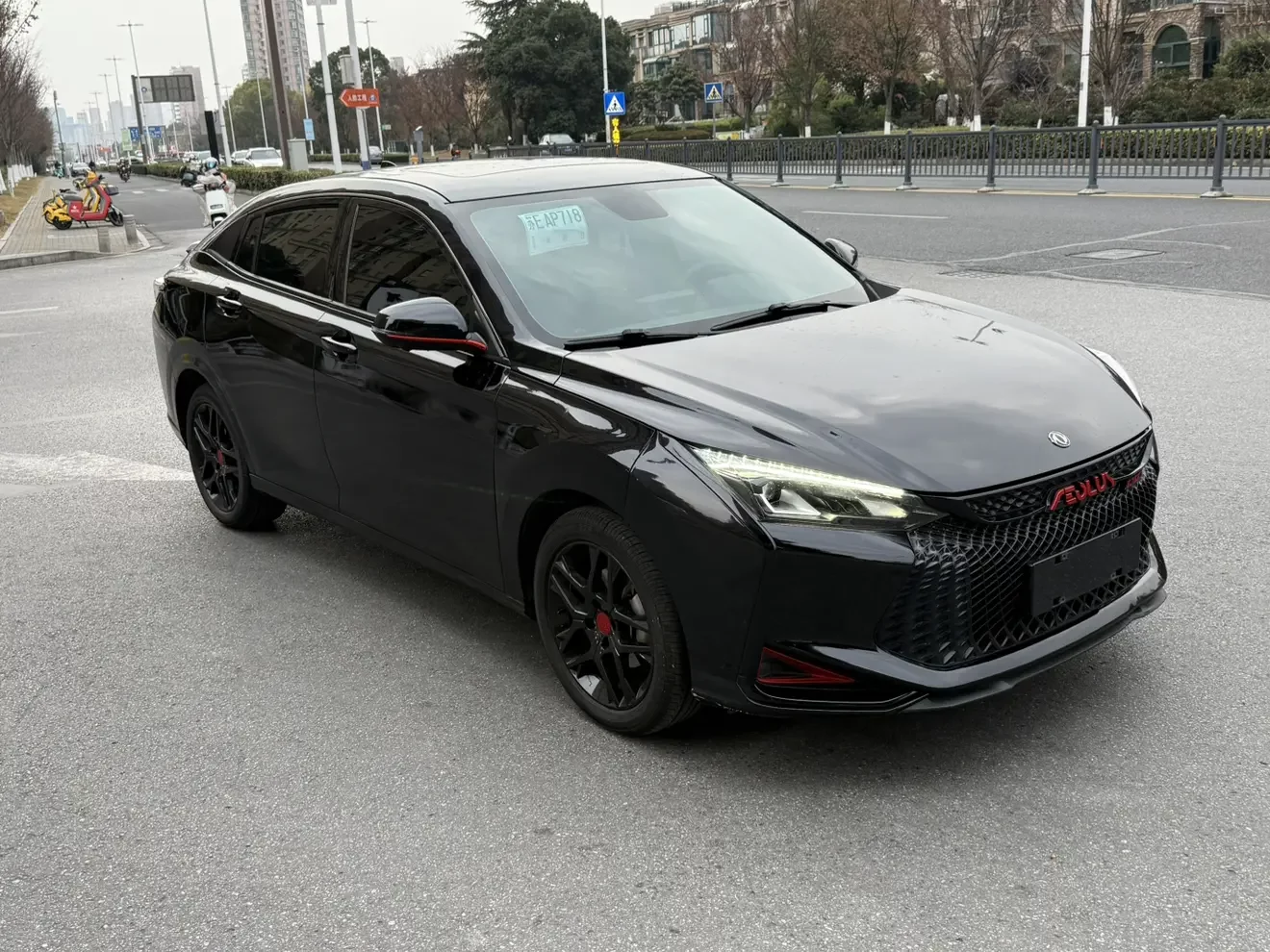 Dongfeng Yixuan