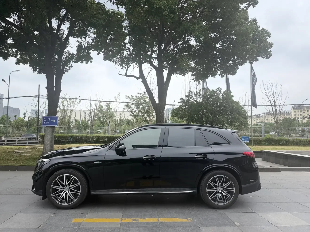 Mercedes-Benz GLC AMG