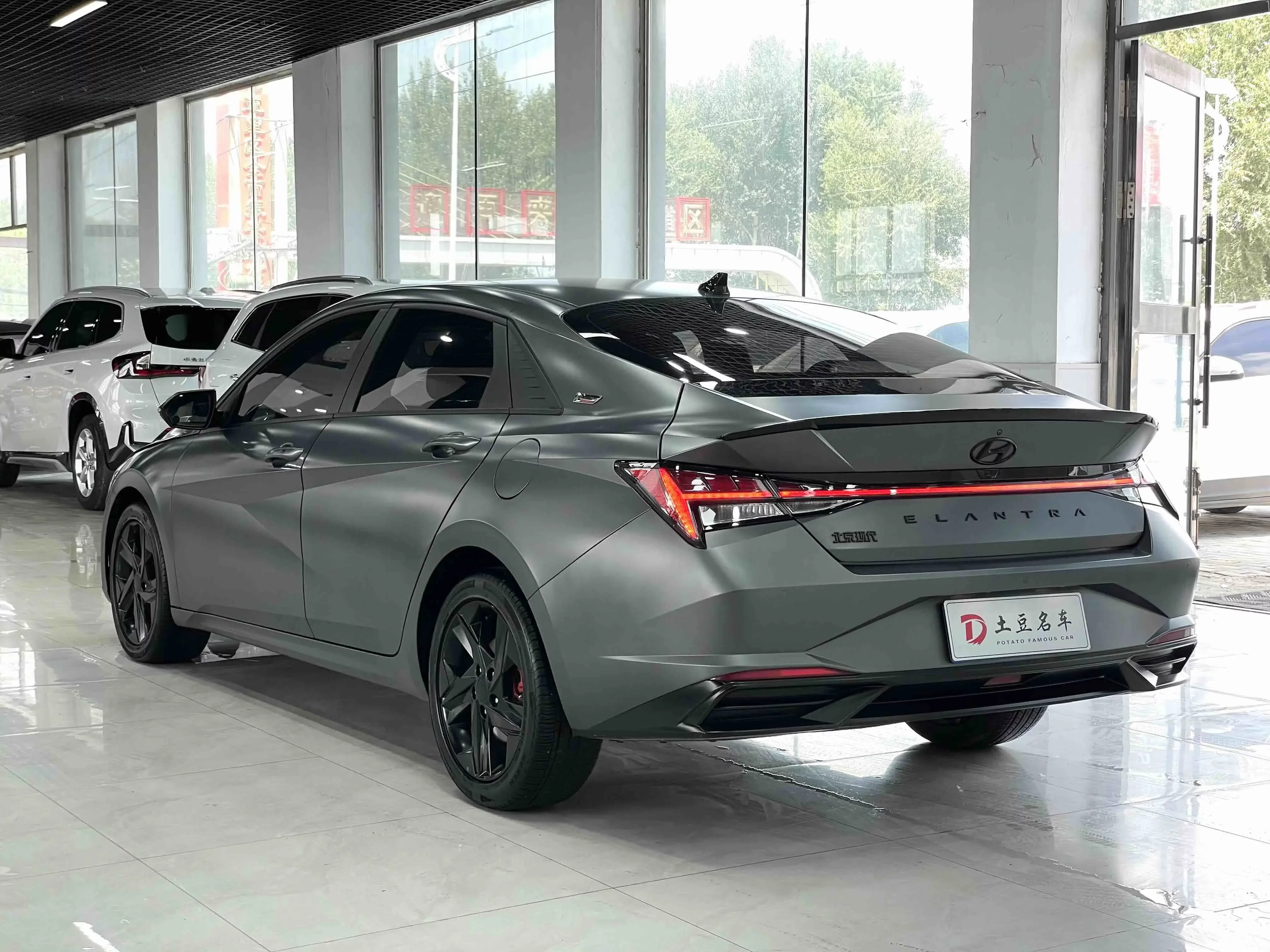 Hyundai Elantra