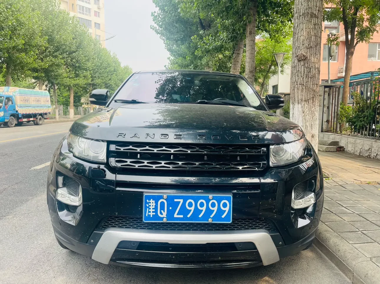 Land Rover Range Rover Evoque  из Китая