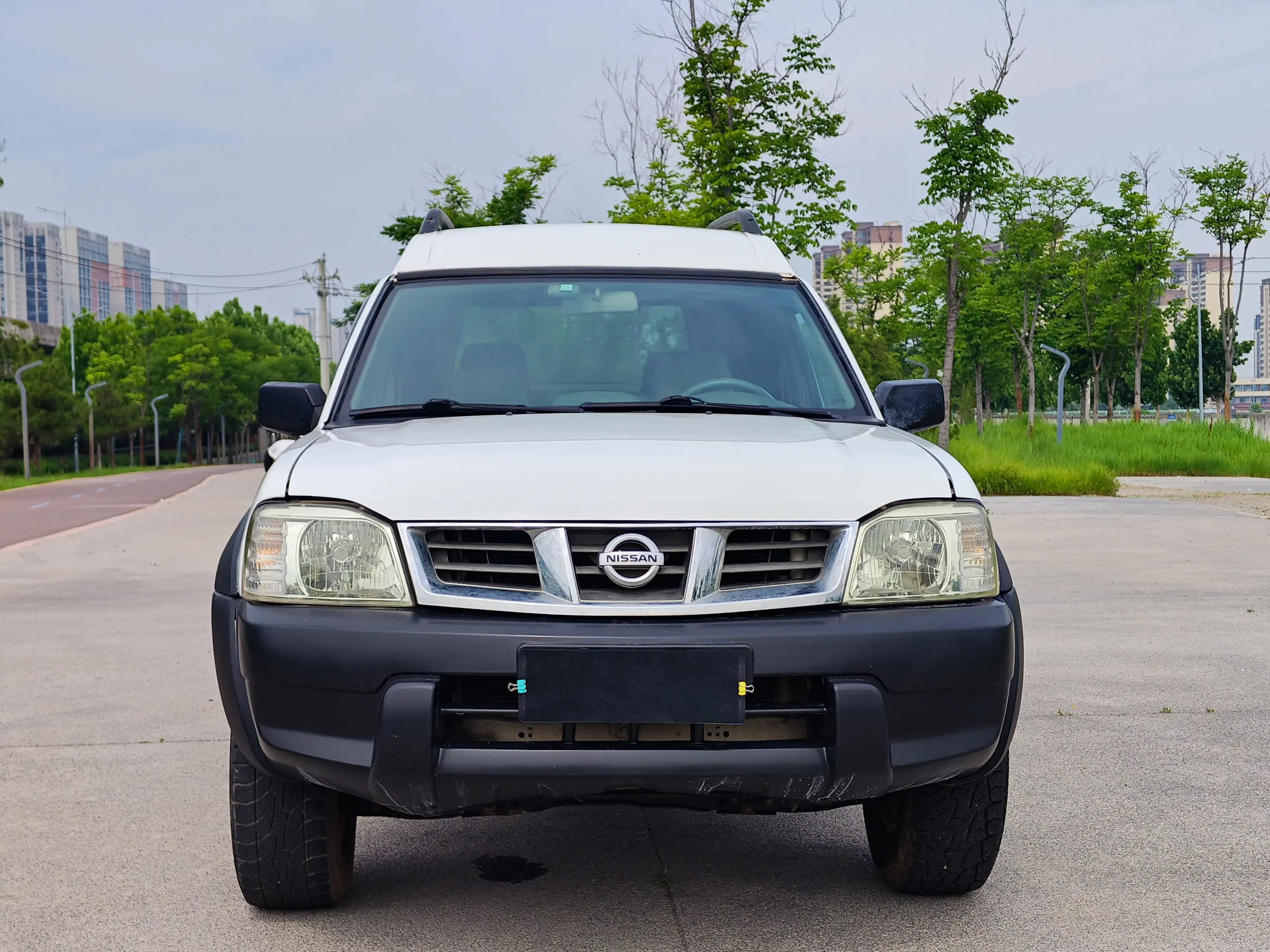 Nissan ZN van  из Китая
