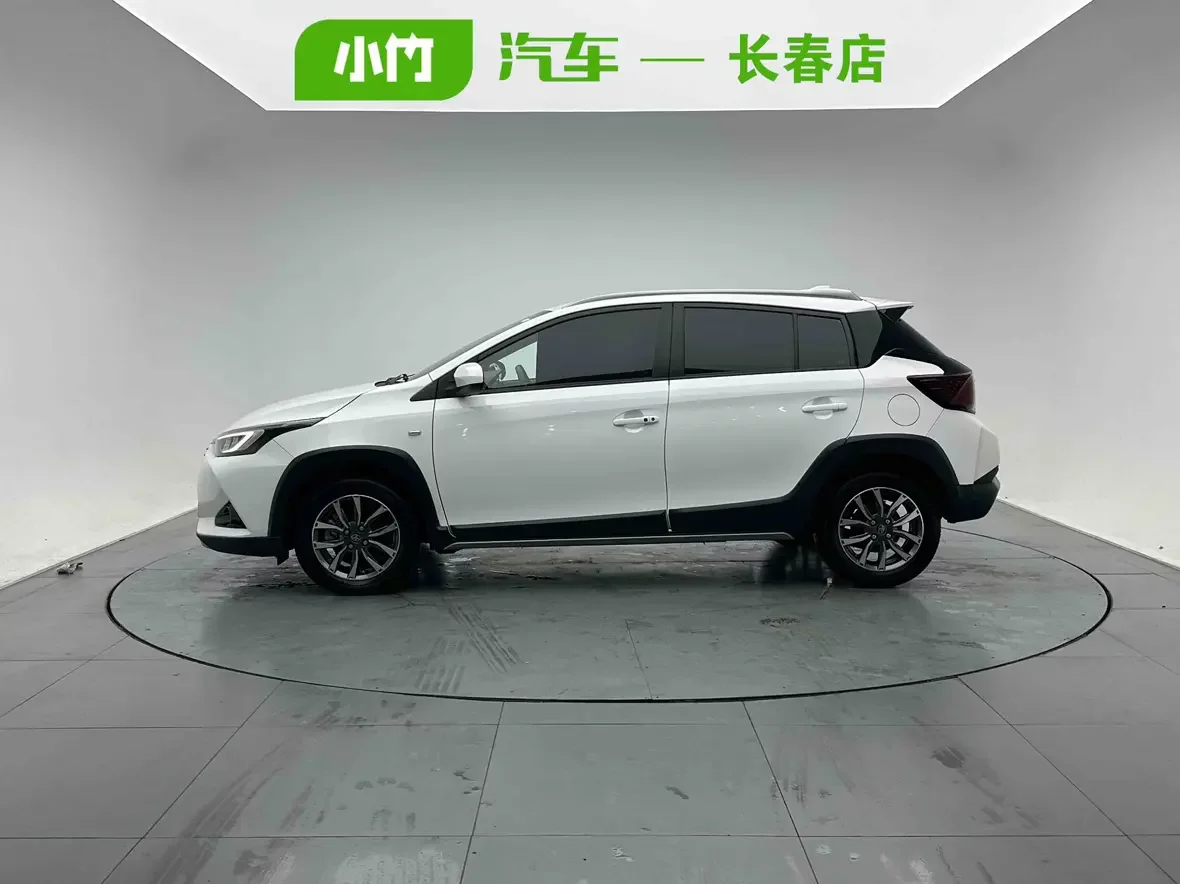 Toyota Yaris L