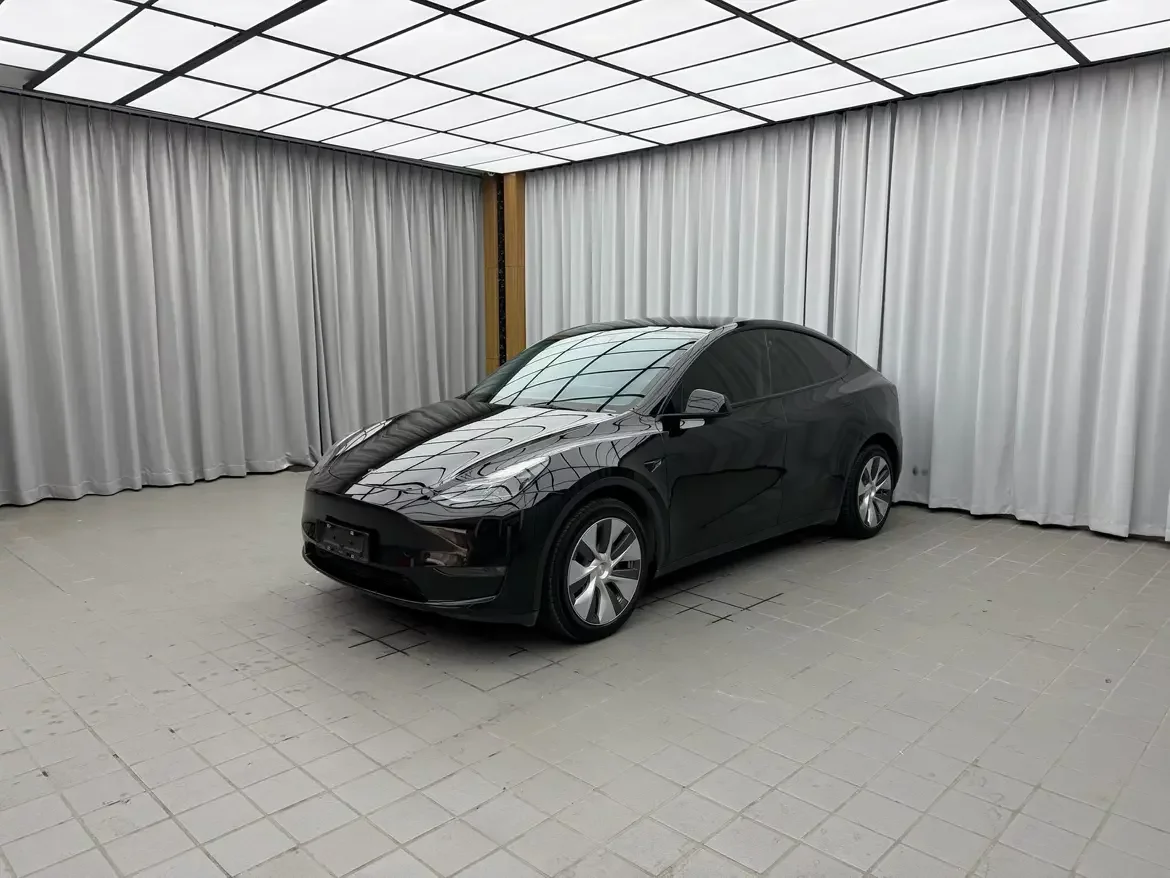 Tesla Model Y  из Китая