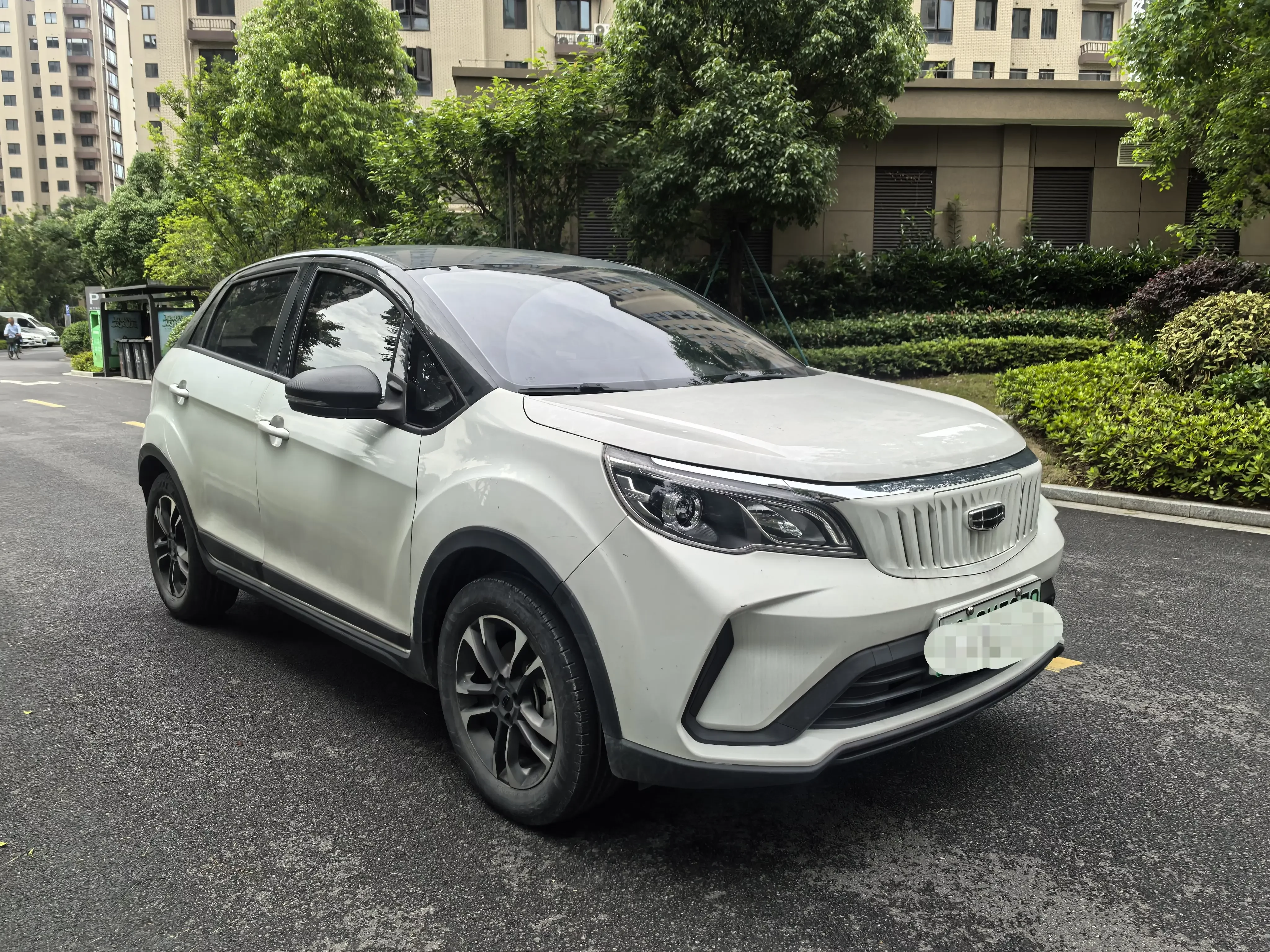 Geely EX3 Kung Fu Cow