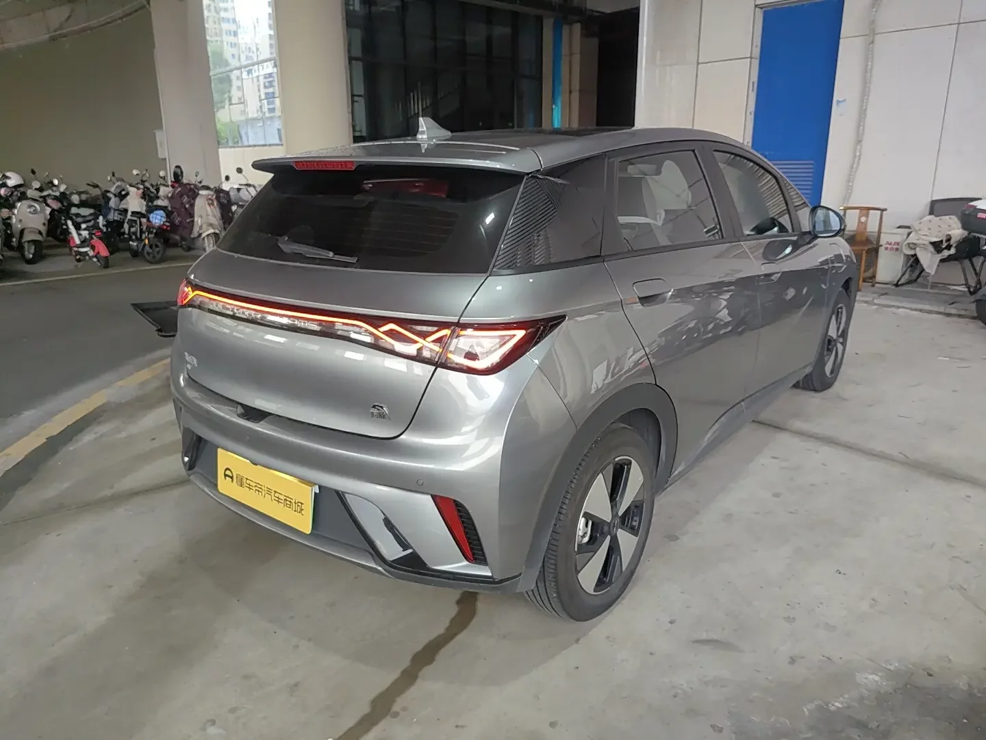 BYD dolphin
