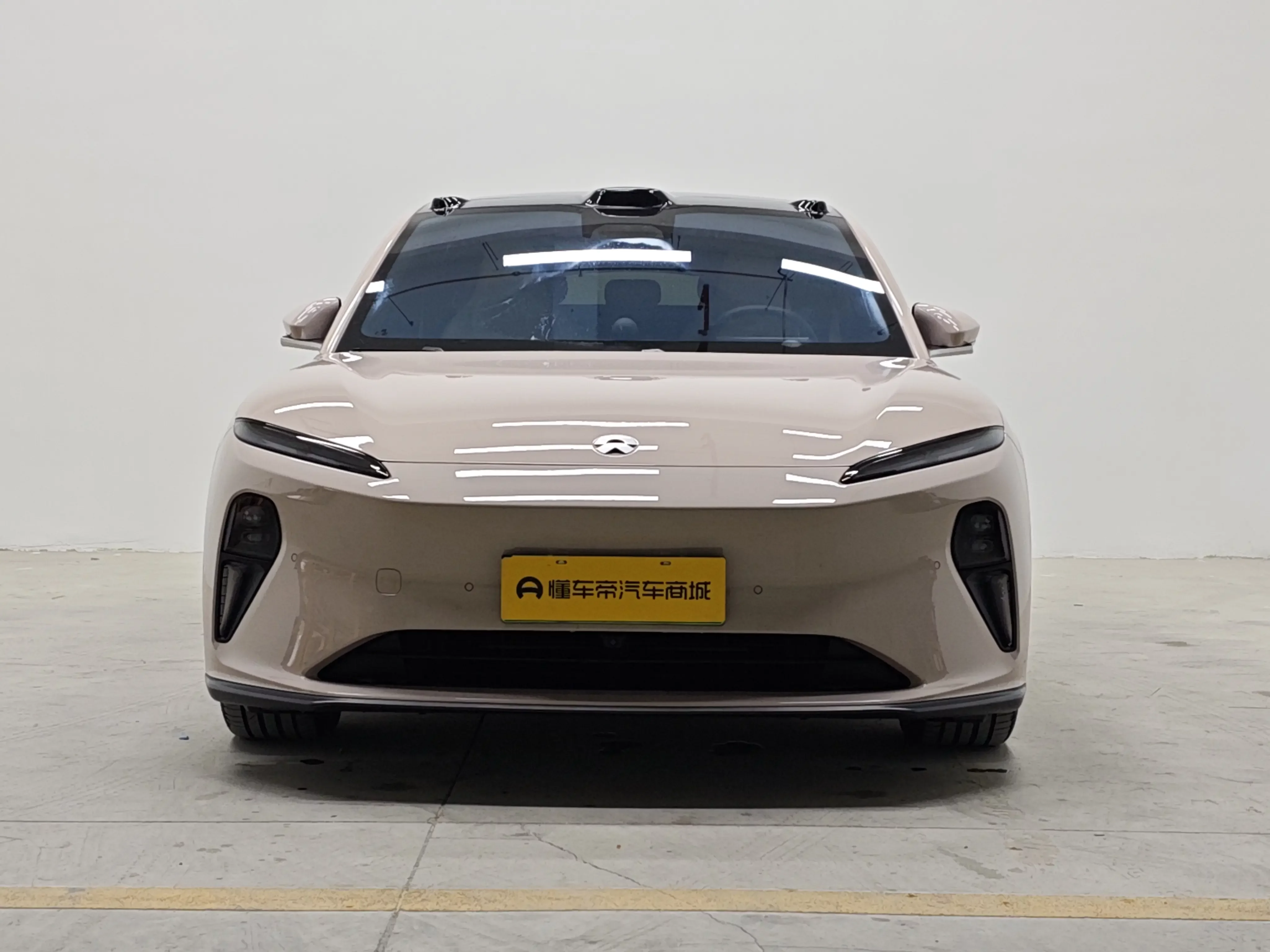 NIO ET5T  из Китая