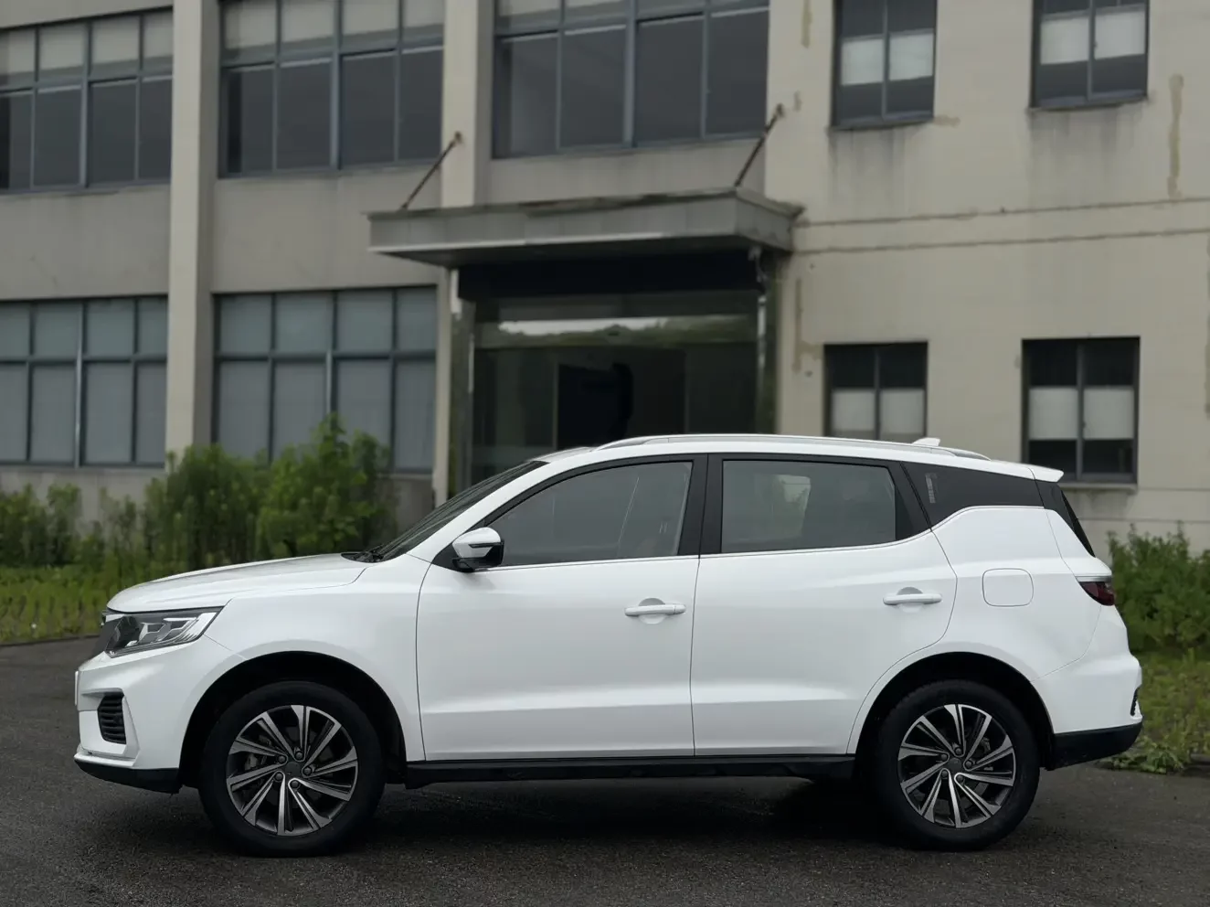 Geely Vision X6