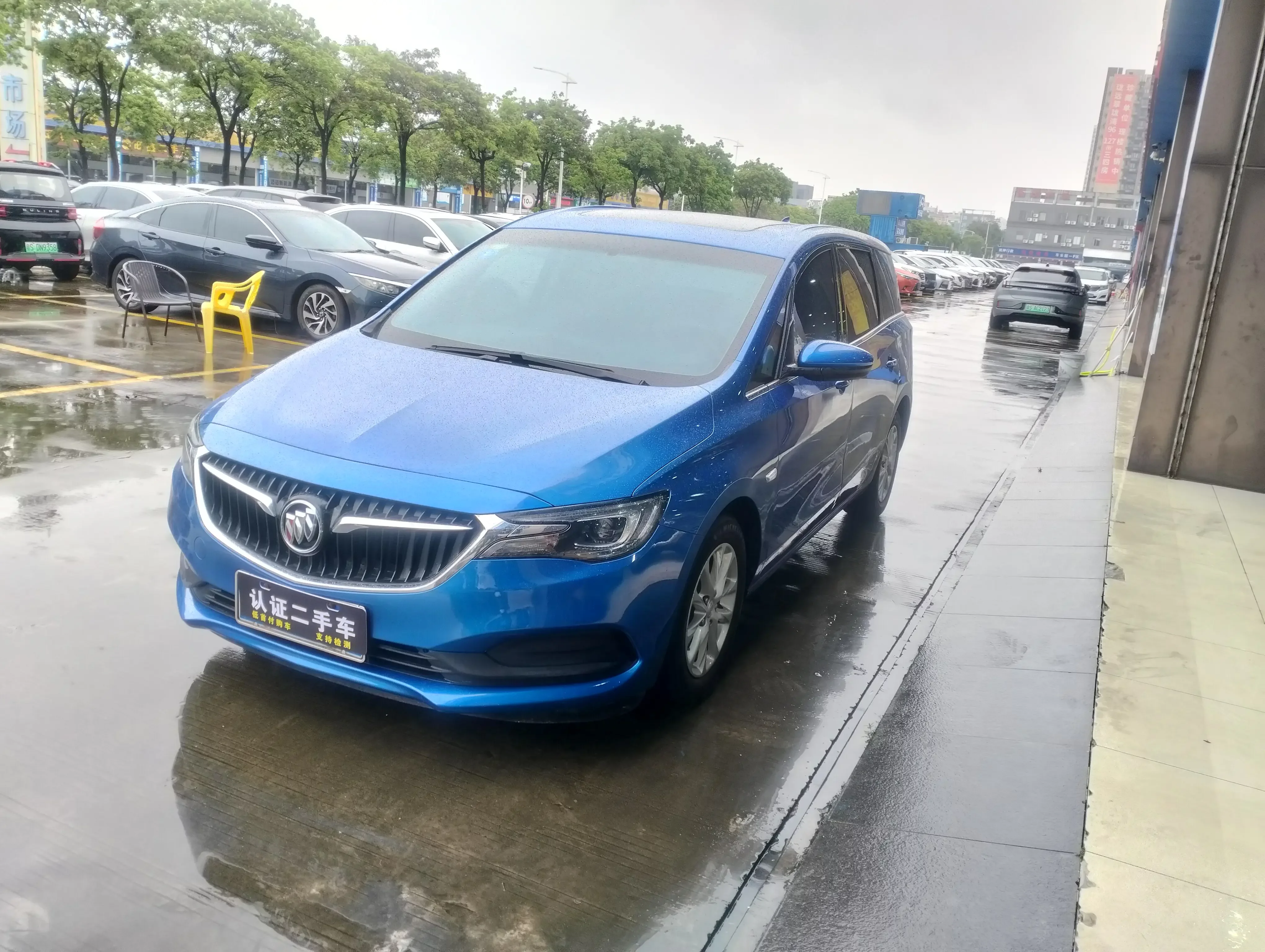 Buick GL6
