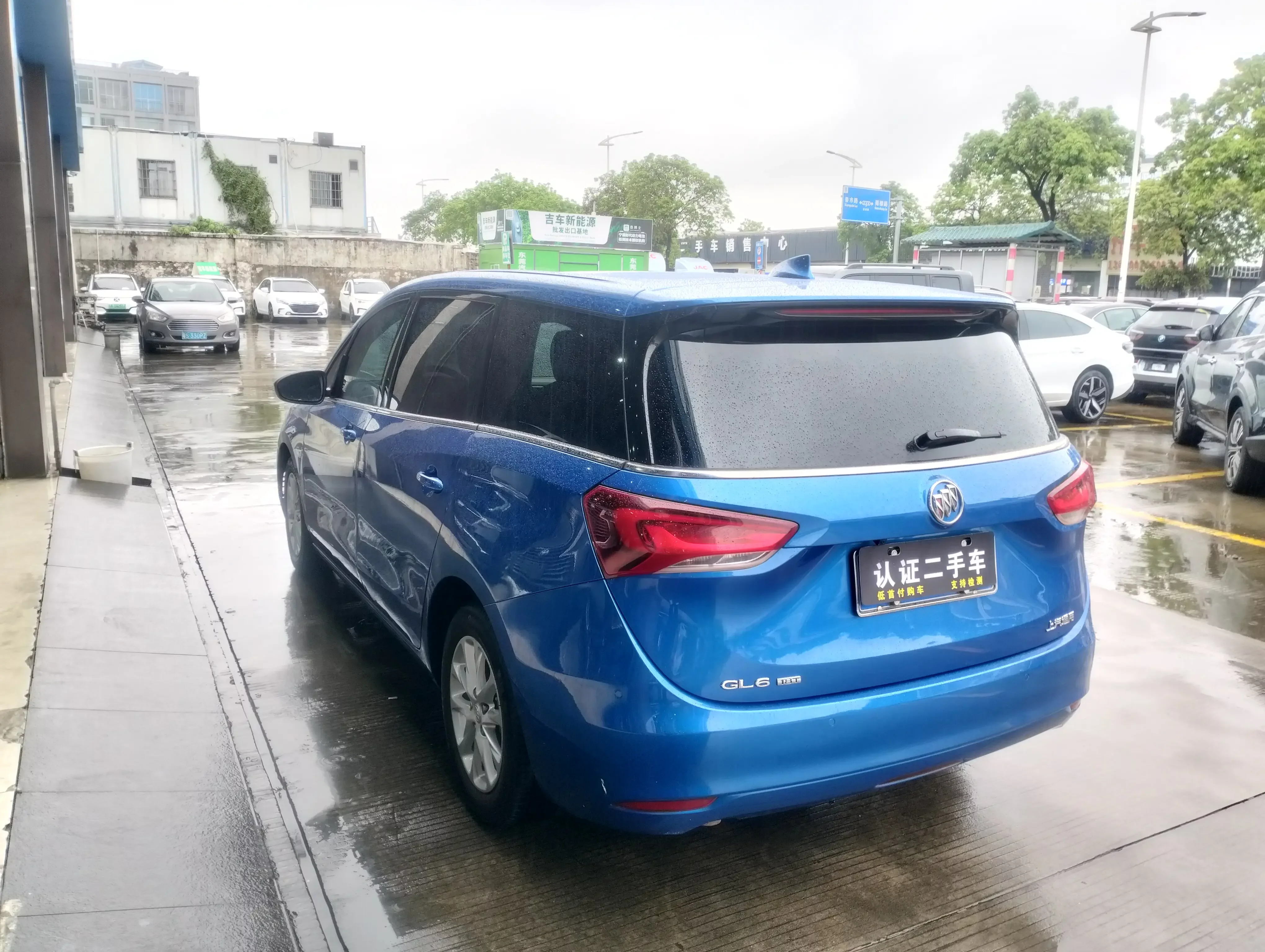 Buick GL6