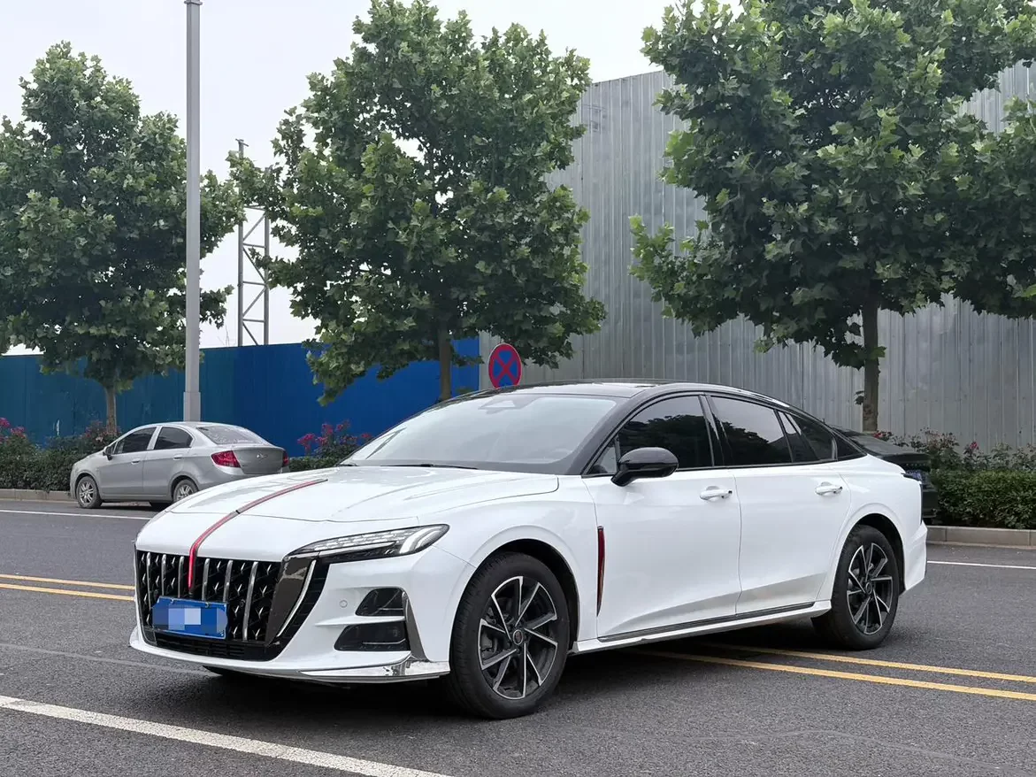 Hongqi H6