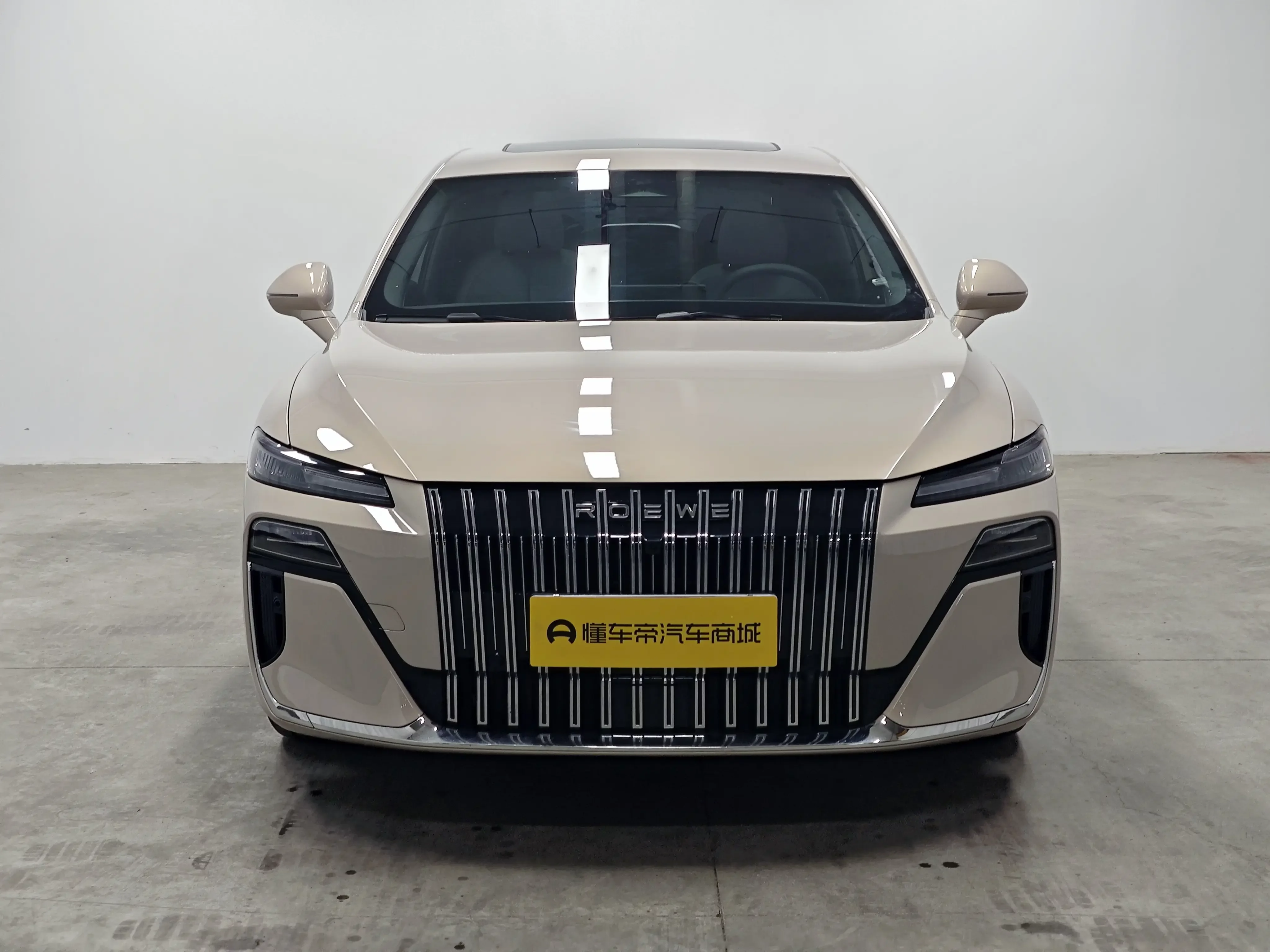 Roewe M7 DMH