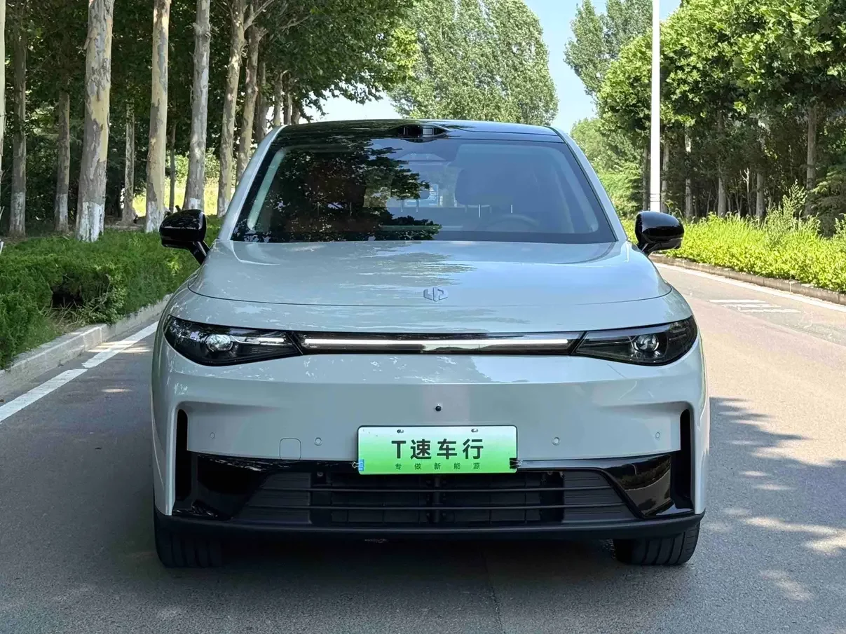 Leapmotor Zero running C10