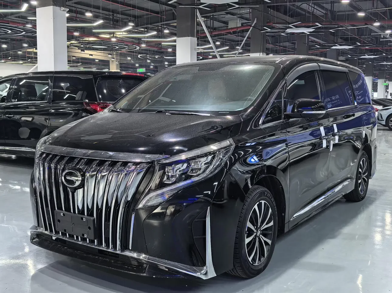GAC Trumpchi M8  из Китая