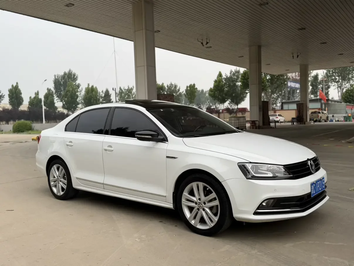 Volkswagen Sagitar