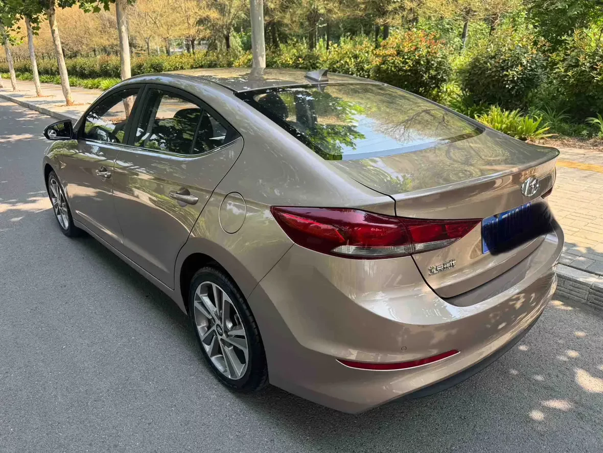 Hyundai lead