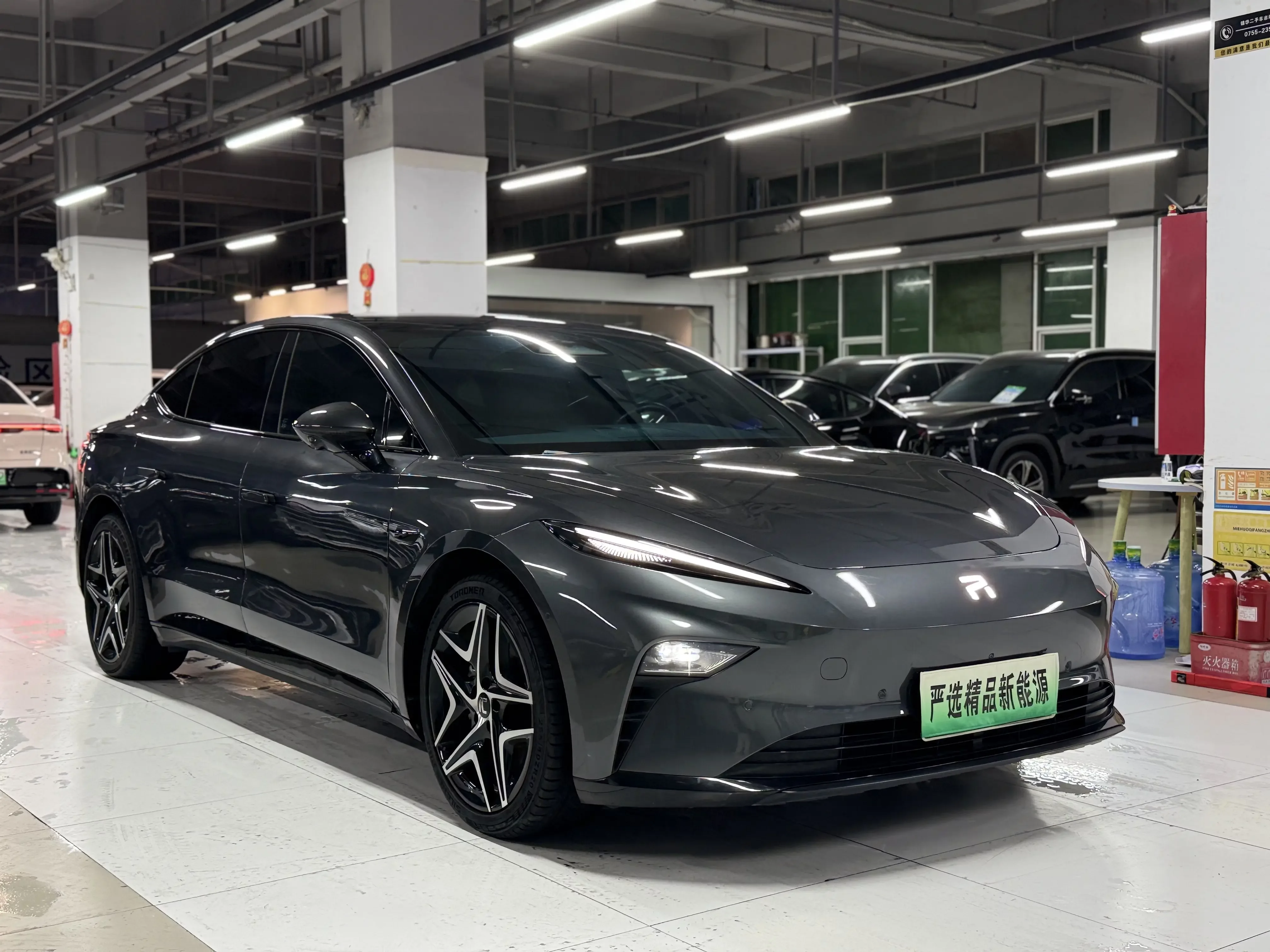 Rising Auto Feifan F7