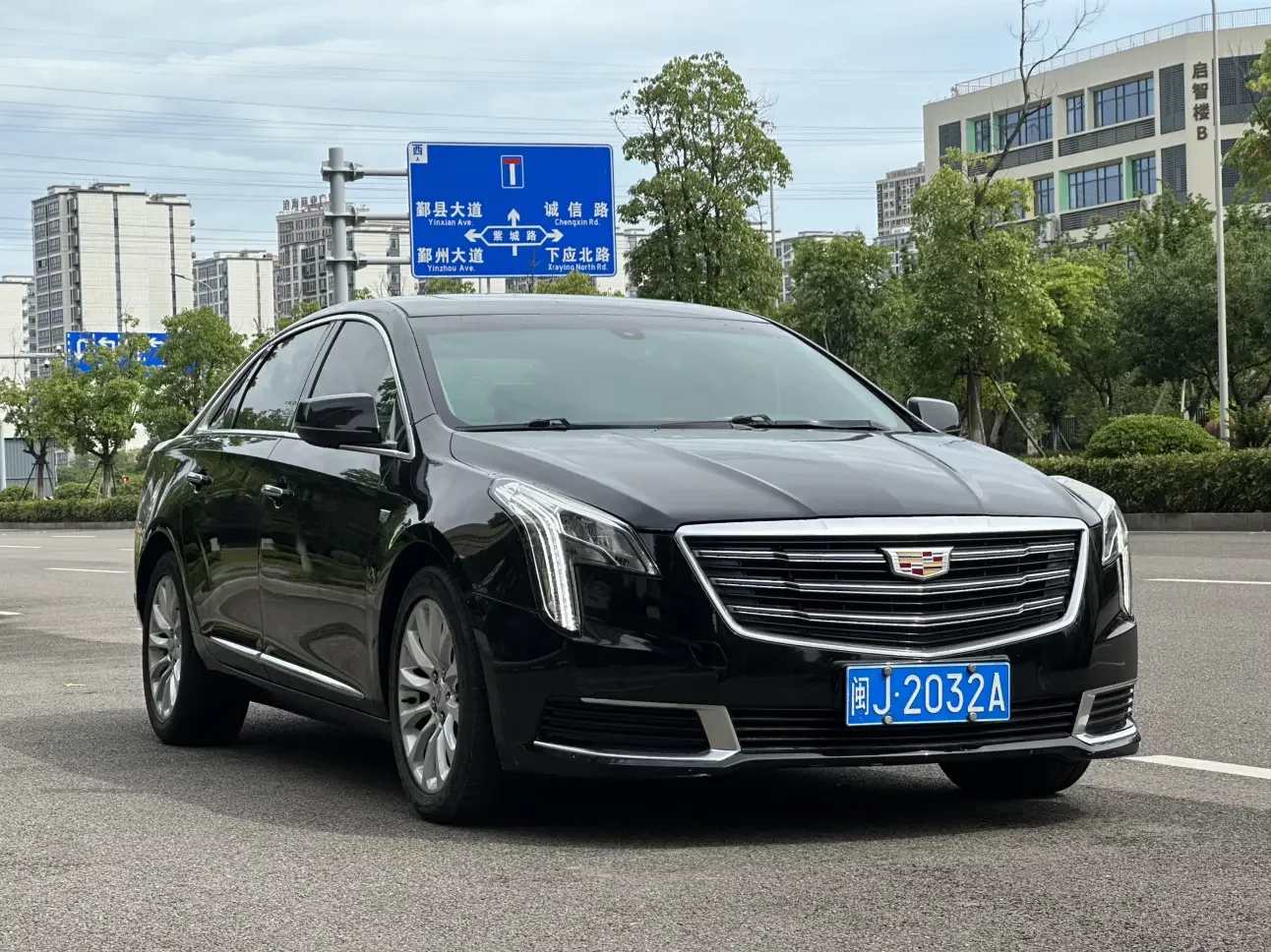 Cadillac XTS