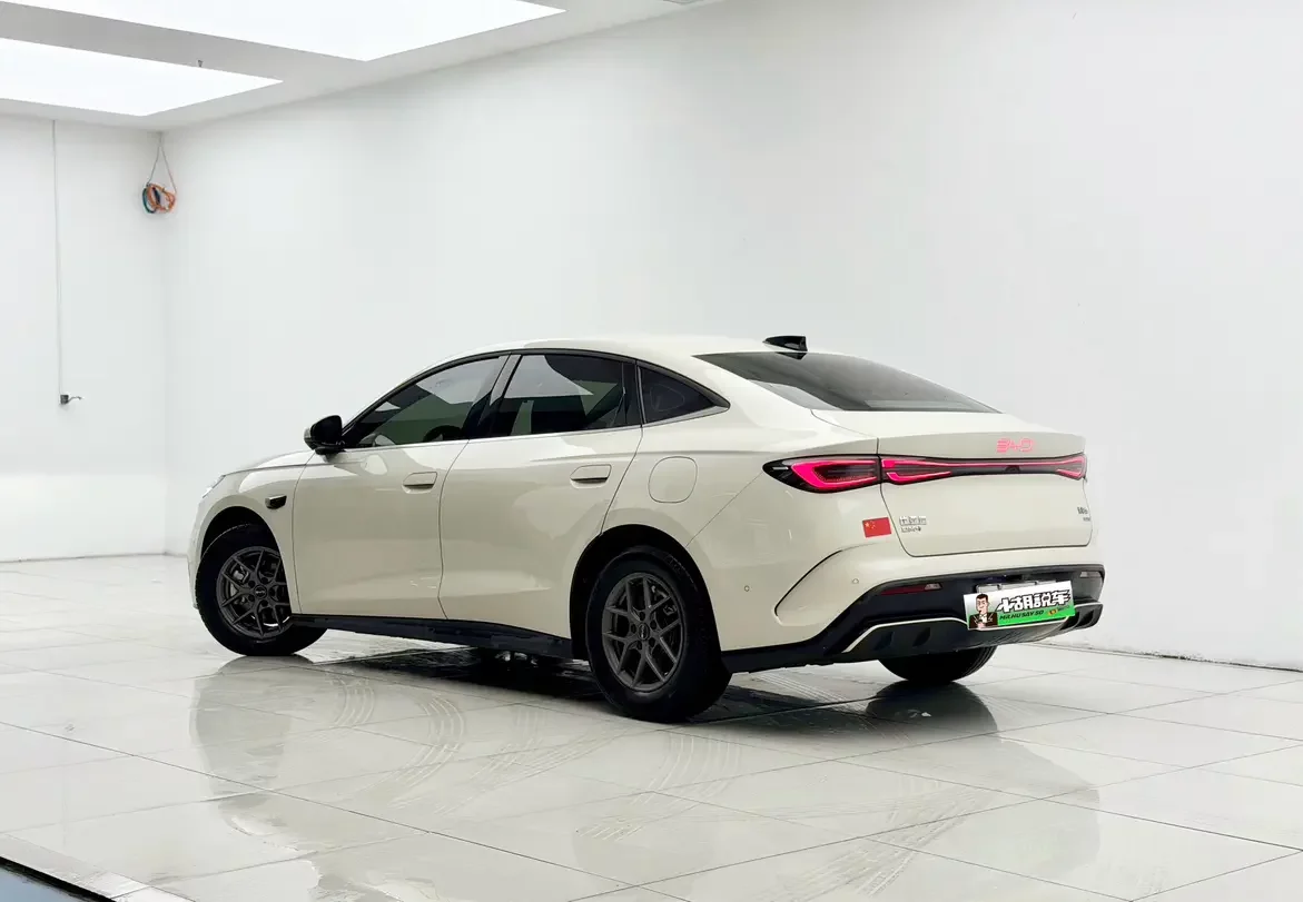 BYD Seal 06DM