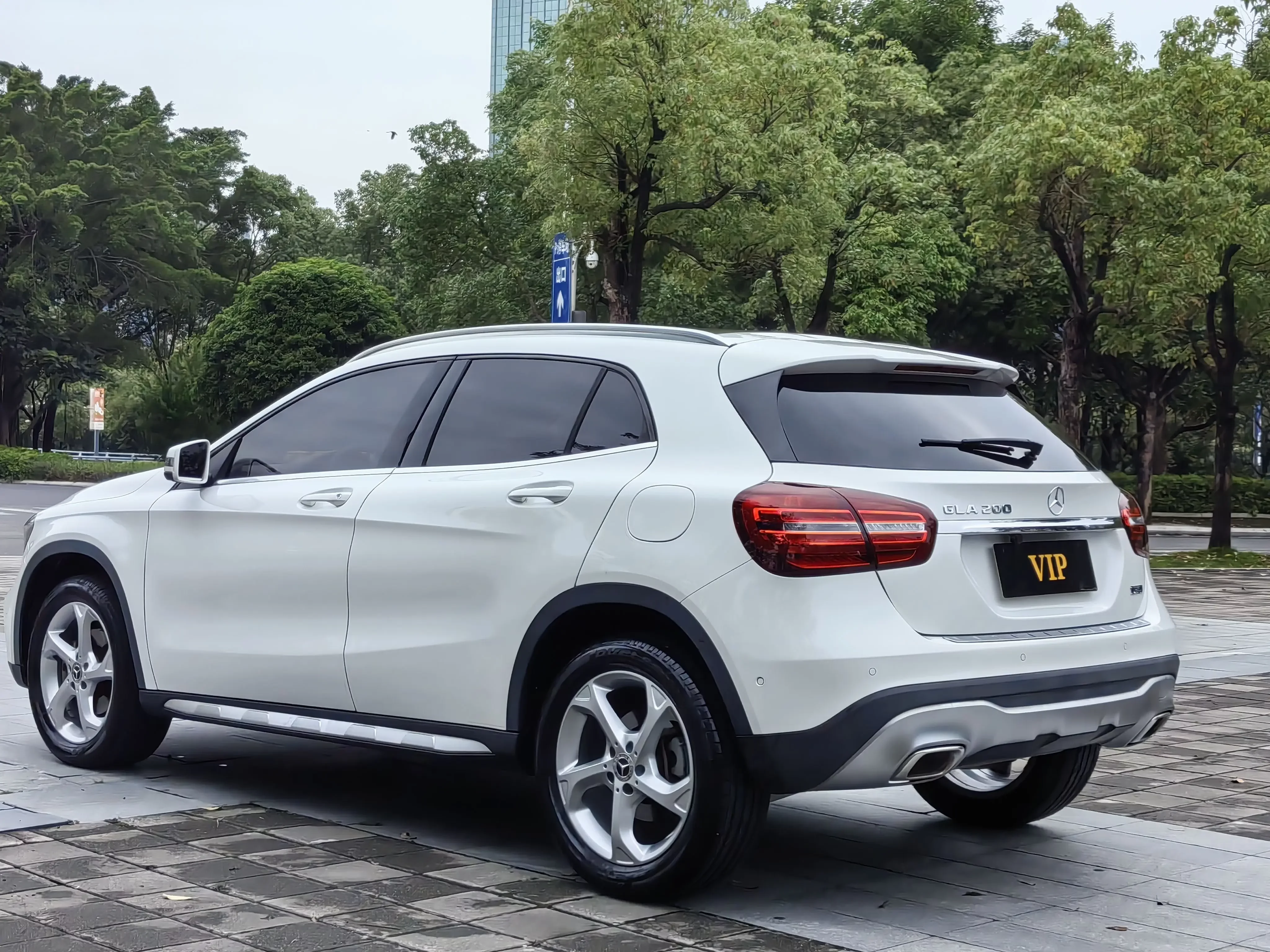 Mercedes-Benz GLA