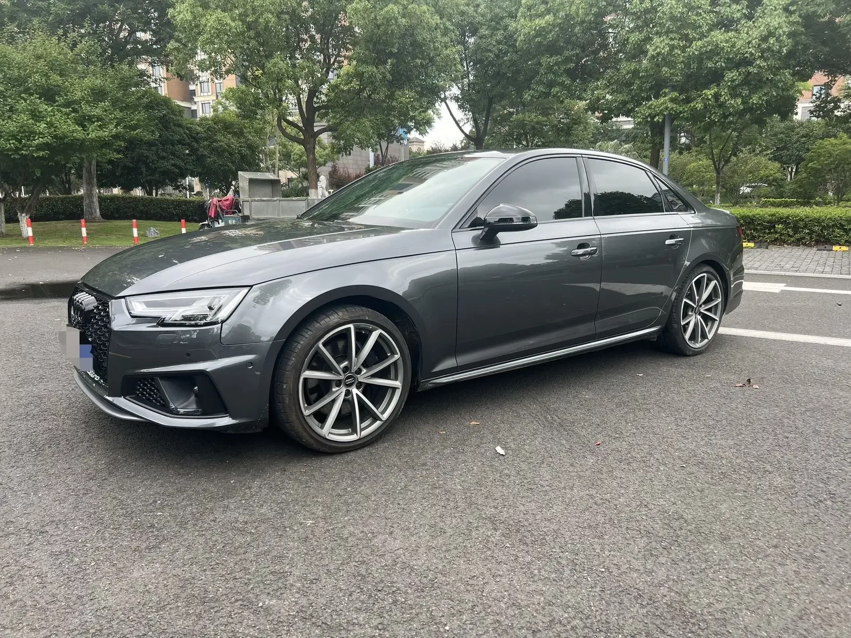 Audi S4  из Китая