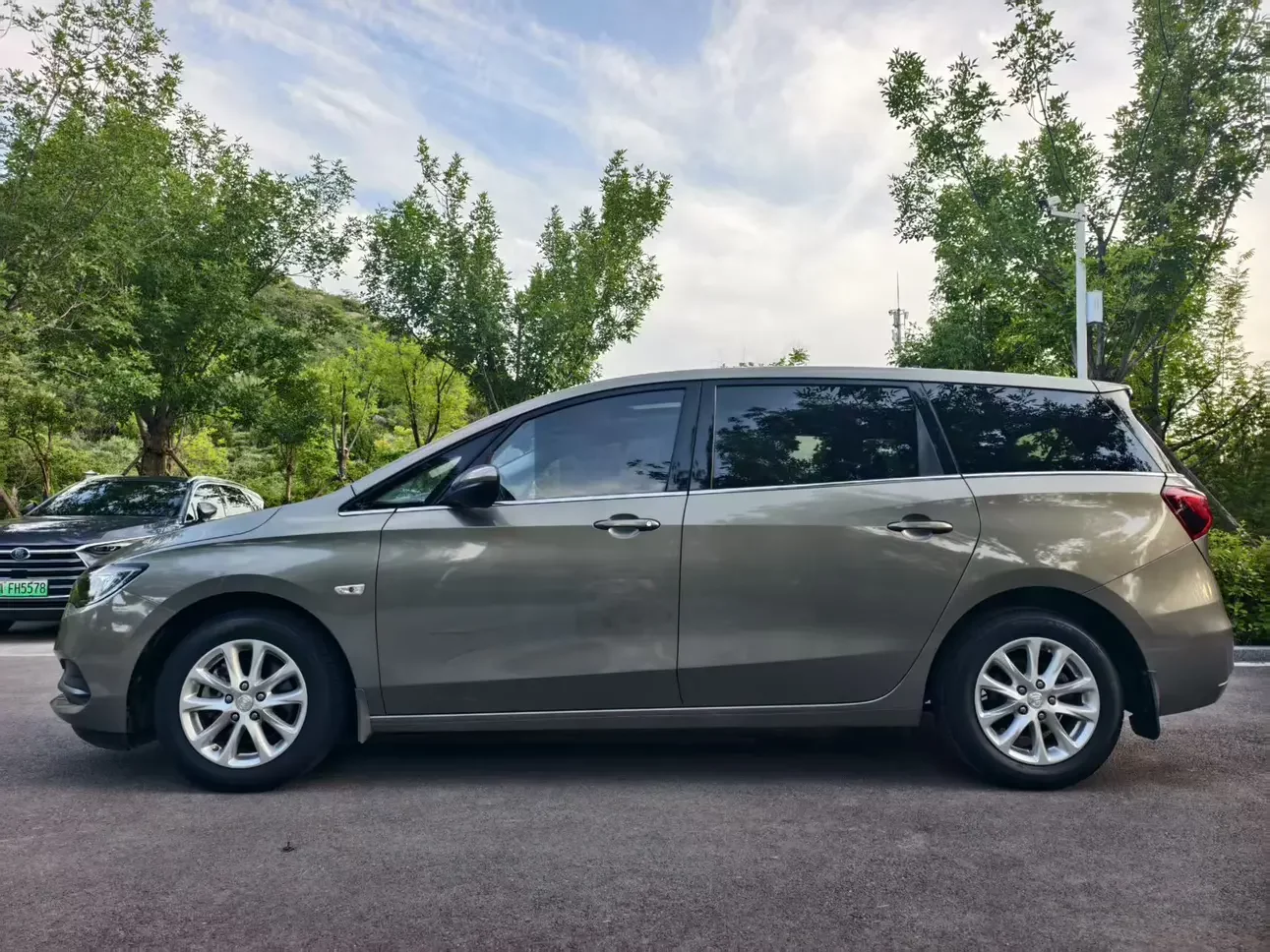 Buick GL6