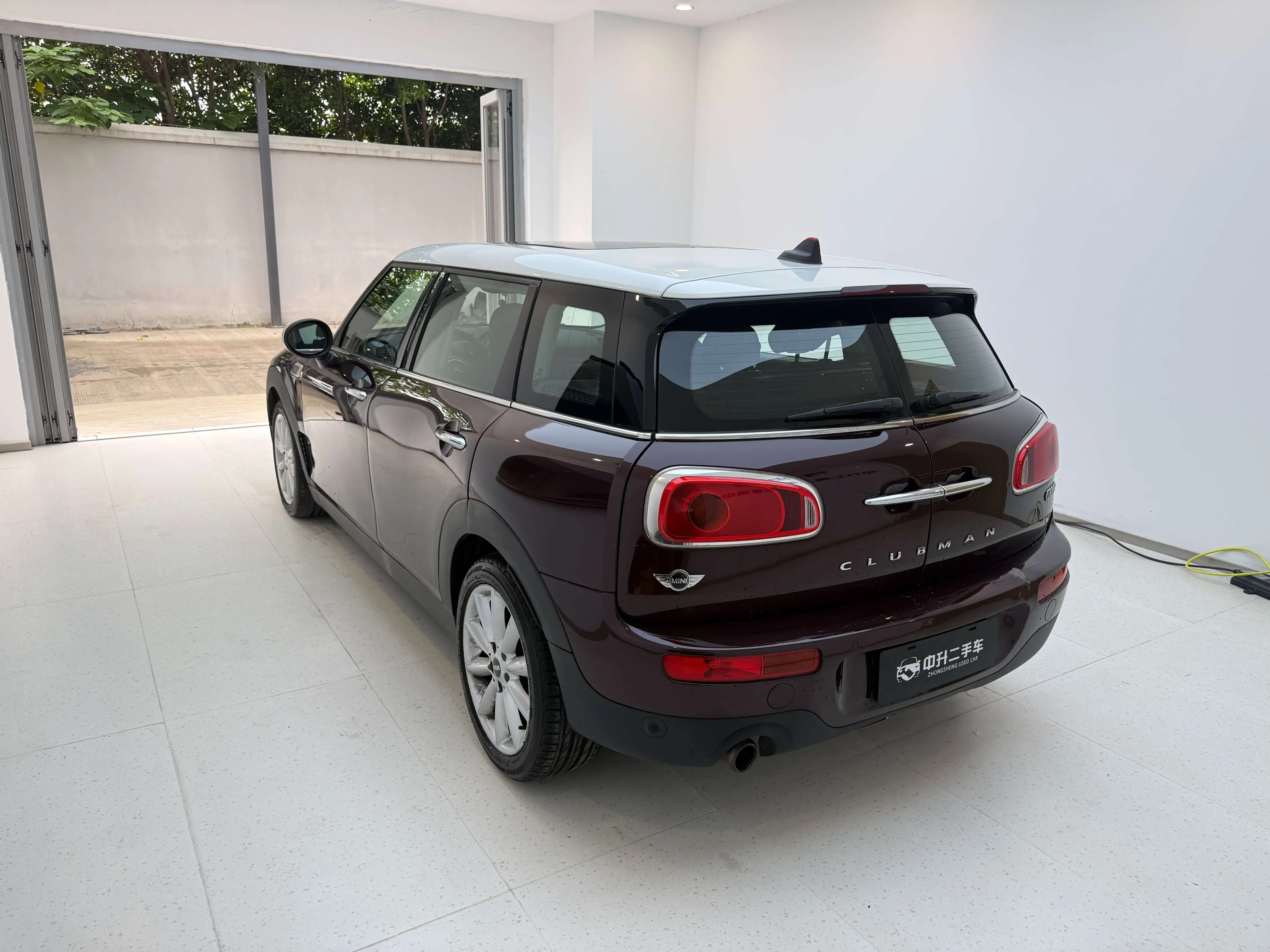 MINI CLUBMAN