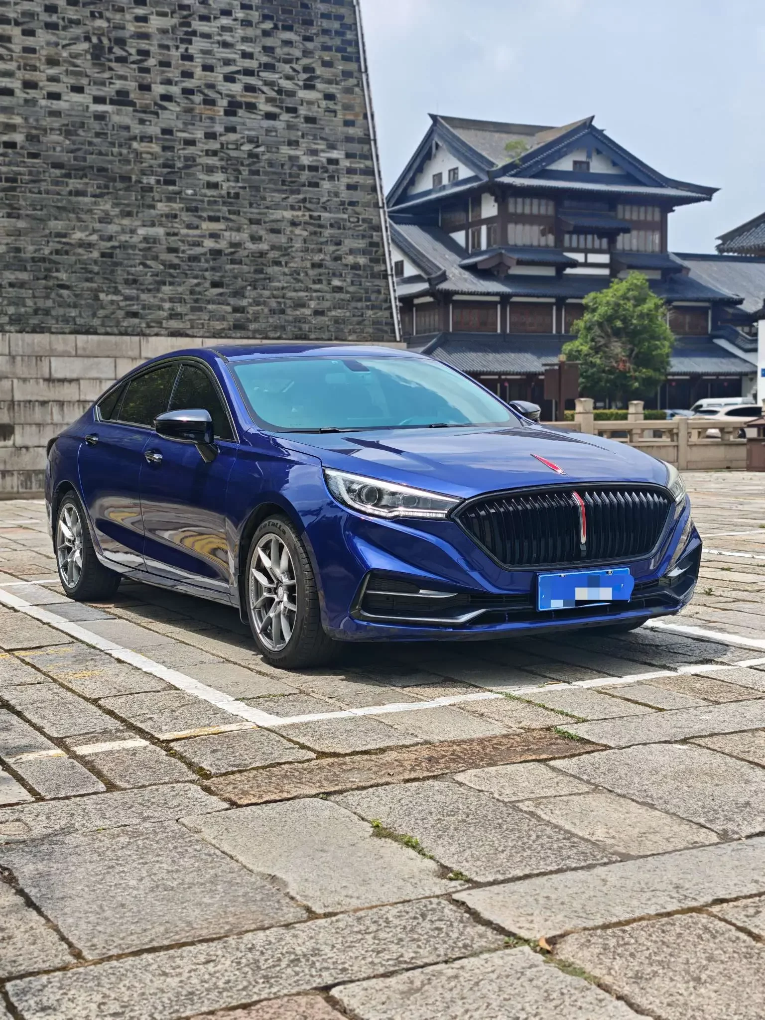 Hongqi H5 classic